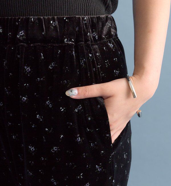  「ベロアフレアパンツ」|チノ|