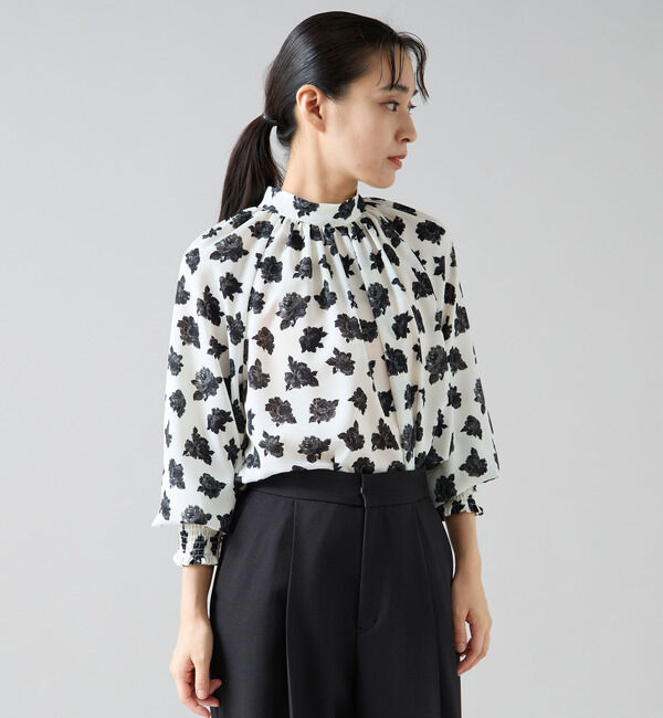 TIARA「オールドローズプリントハイネックブラウス」|シャツ・ブラウス|
