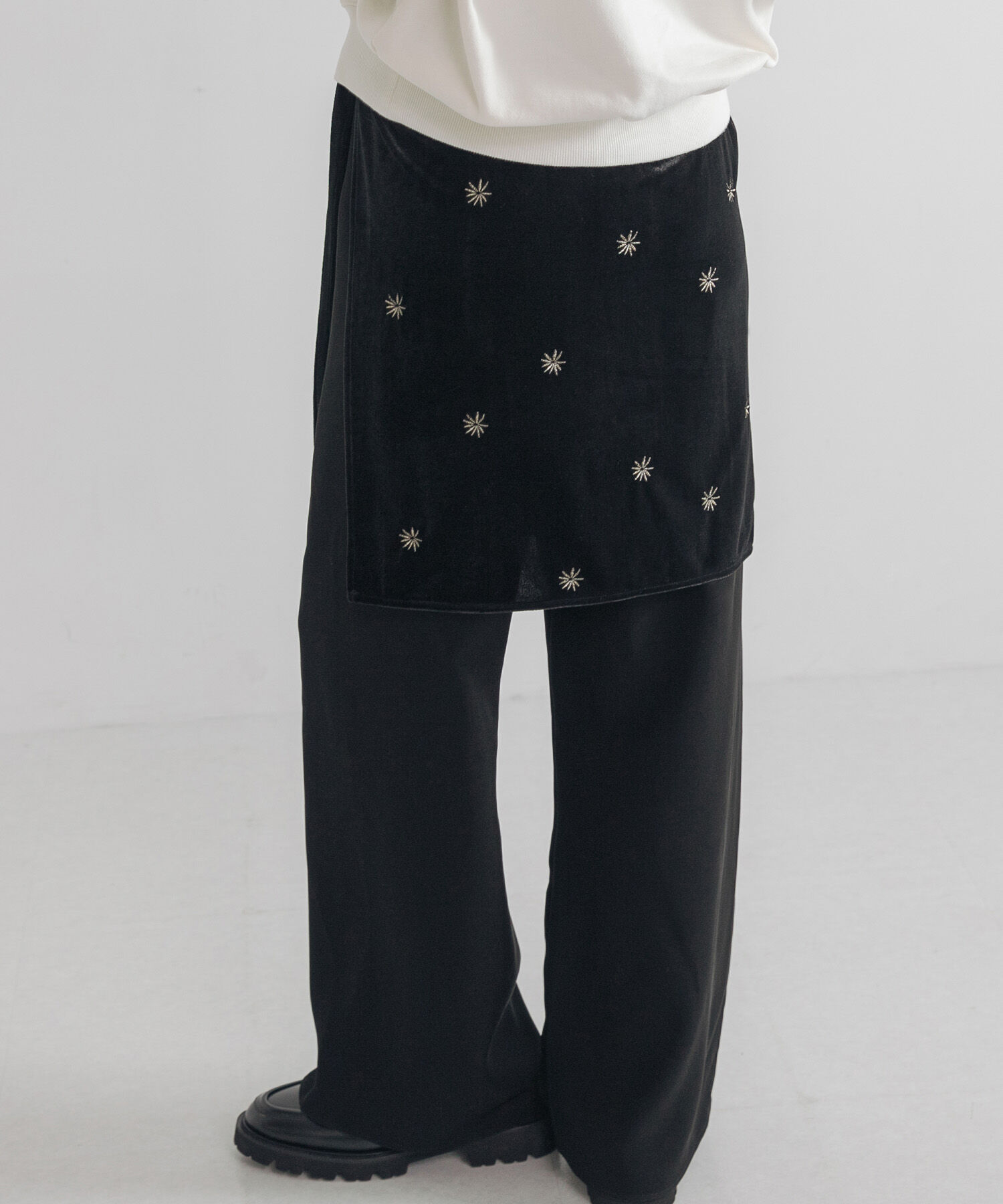 URBAN RESEARCH「ベロア刺繍ラップスカート」|スカート|