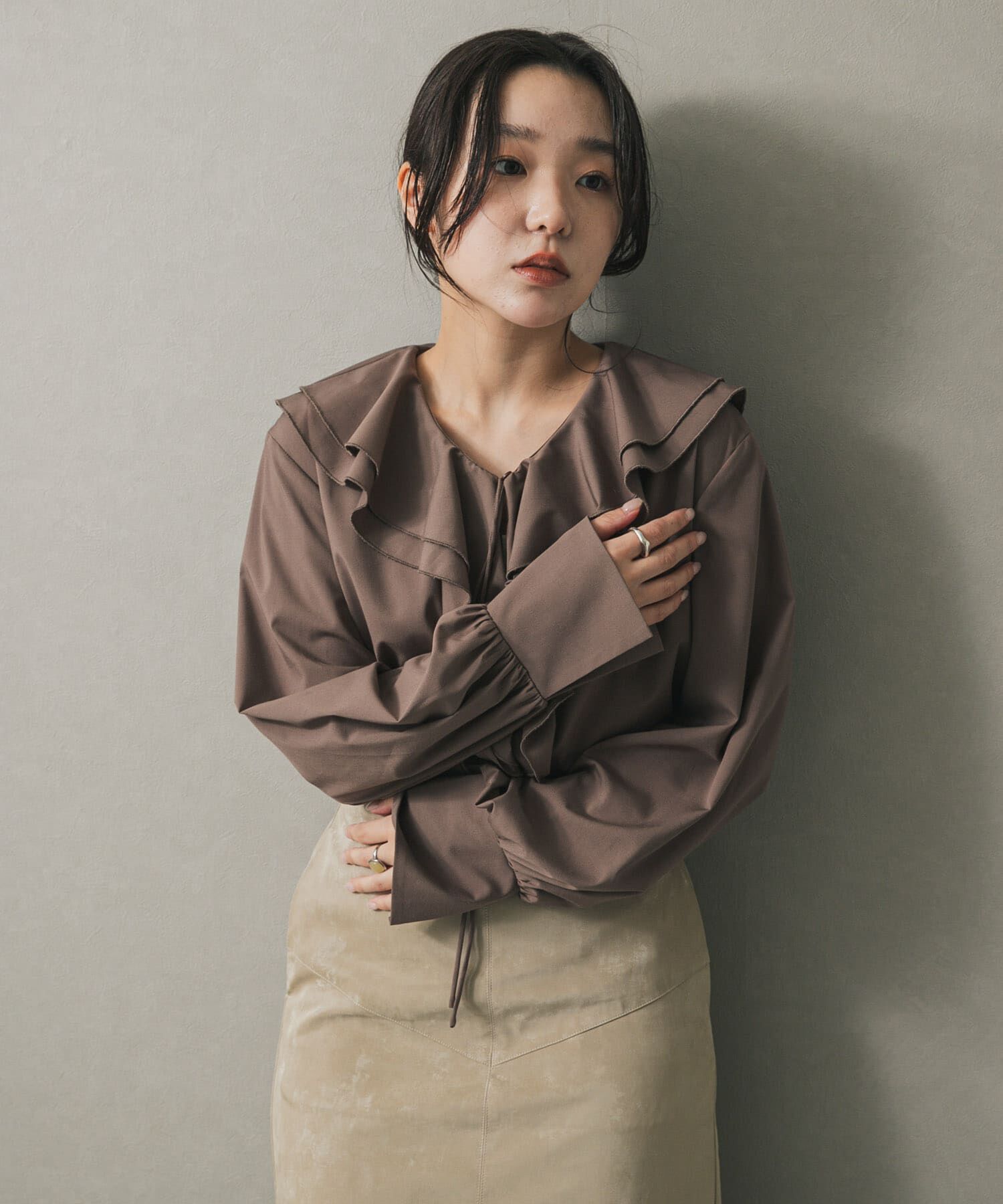 SENSE OF PLACE by URBAN RESEARCH「Vネックラッフルブラウス」|シャツ・ブラウス|