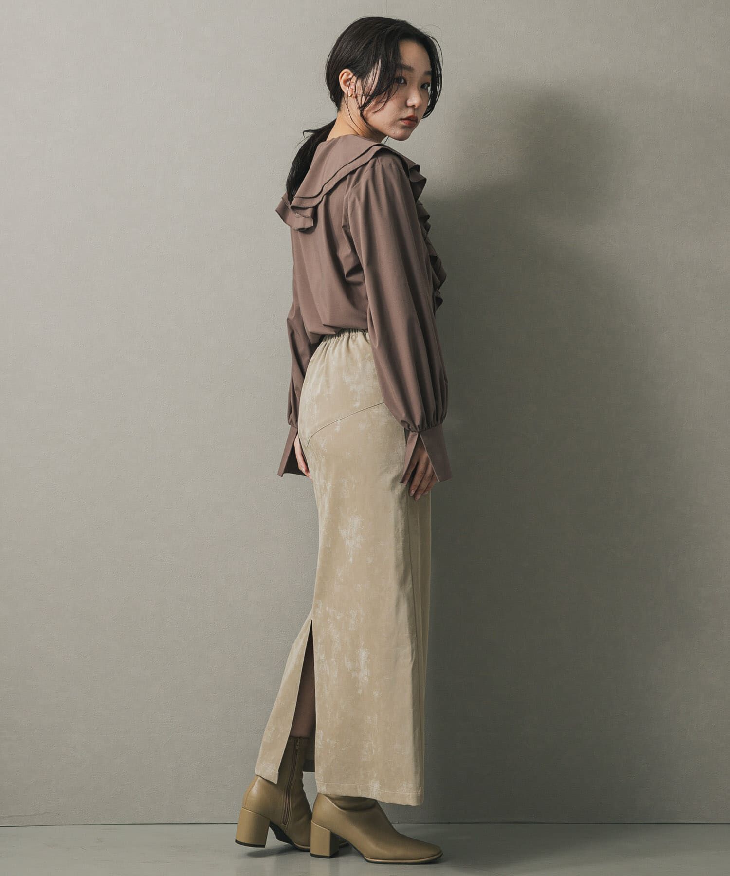 SENSE OF PLACE by URBAN RESEARCH「Vネックラッフルブラウス」|シャツ・ブラウス|