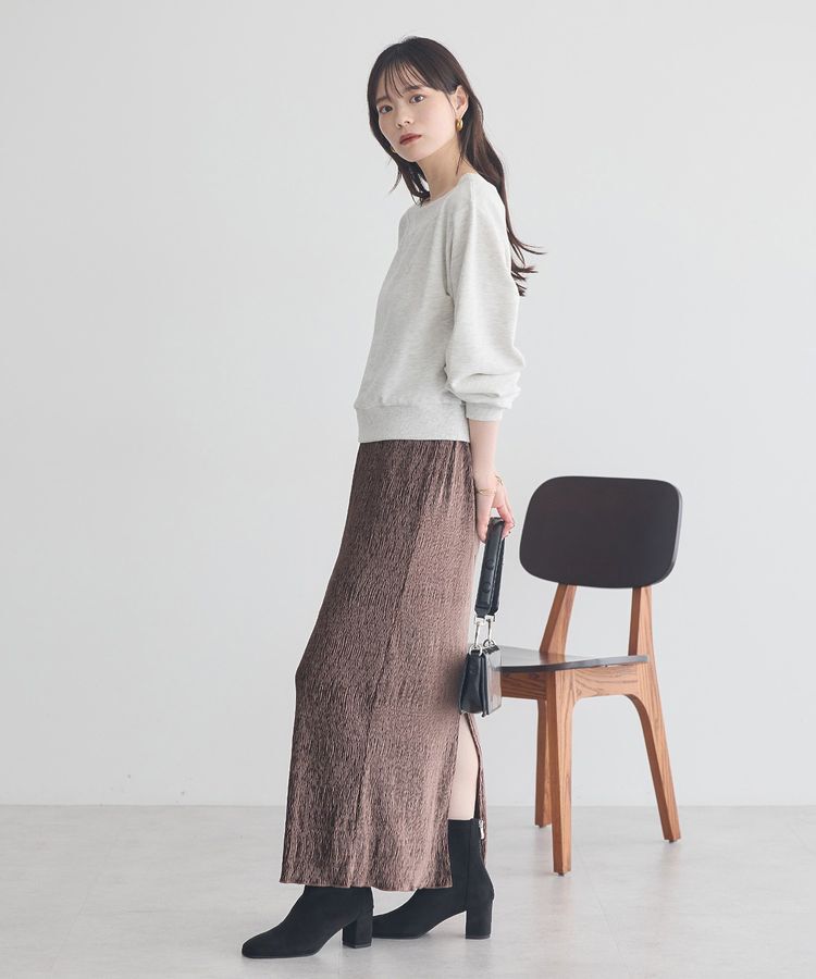 earth music&ecology「ショート丈ワンポイント刺繍オフショルスウェット」|スウェット・ジャージ|