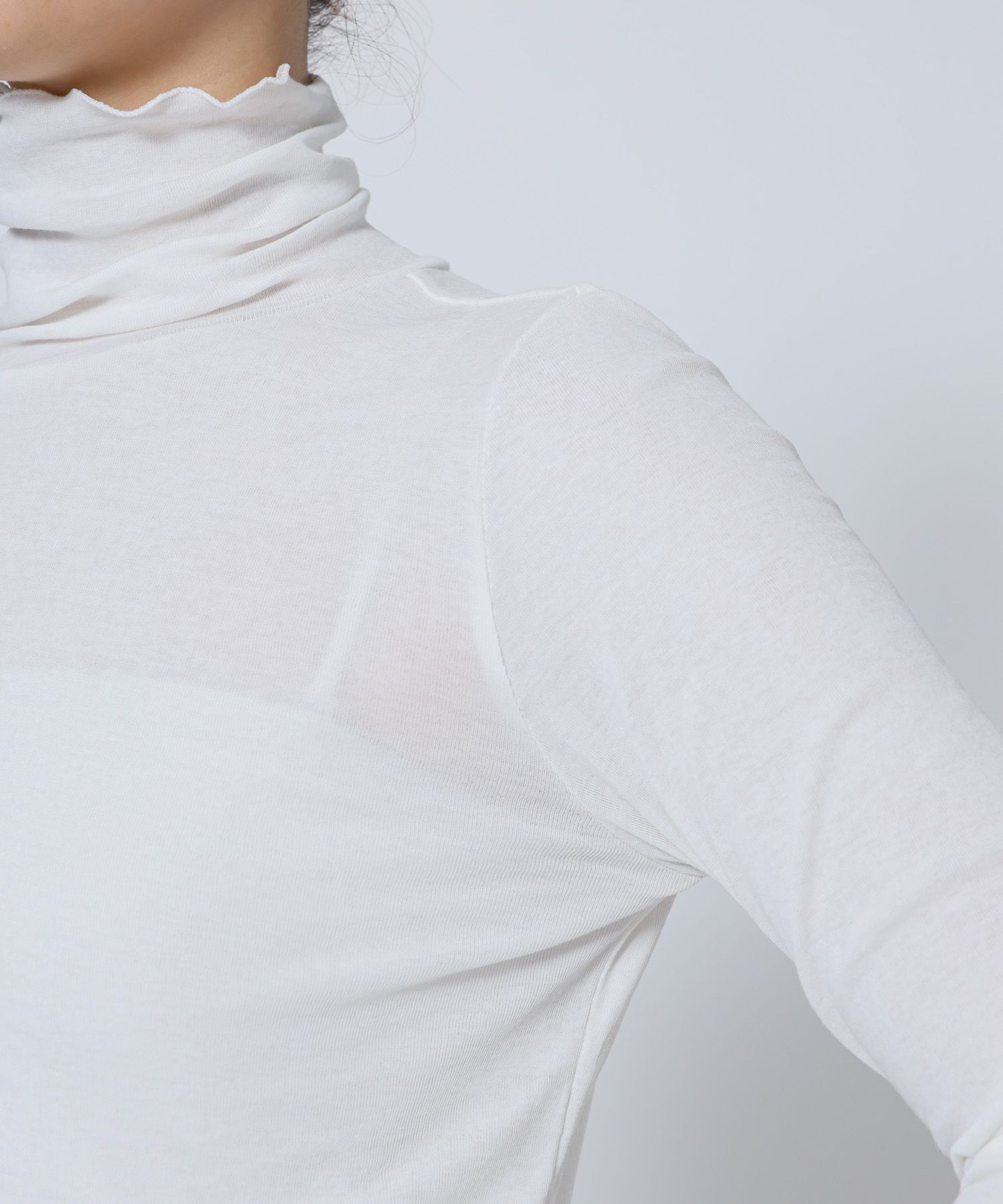 BABYLONE「シアーフライスタートルネックプルオーバー」|Tシャツ・カットソー|