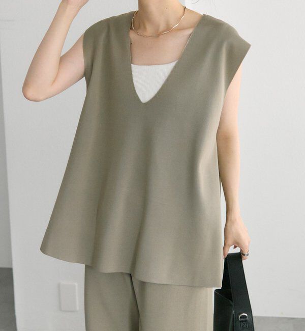  「スポンディッシュVネックニットベスト」|ニット・セーター|