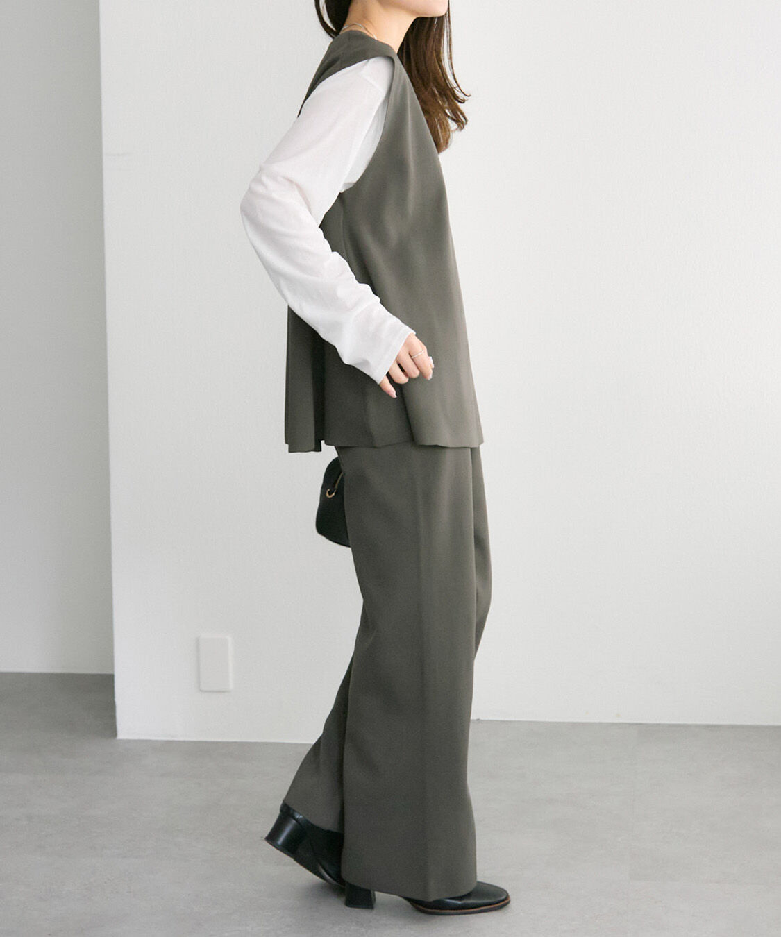  「スポンディッシュVネックニットベスト」|ニット・セーター|