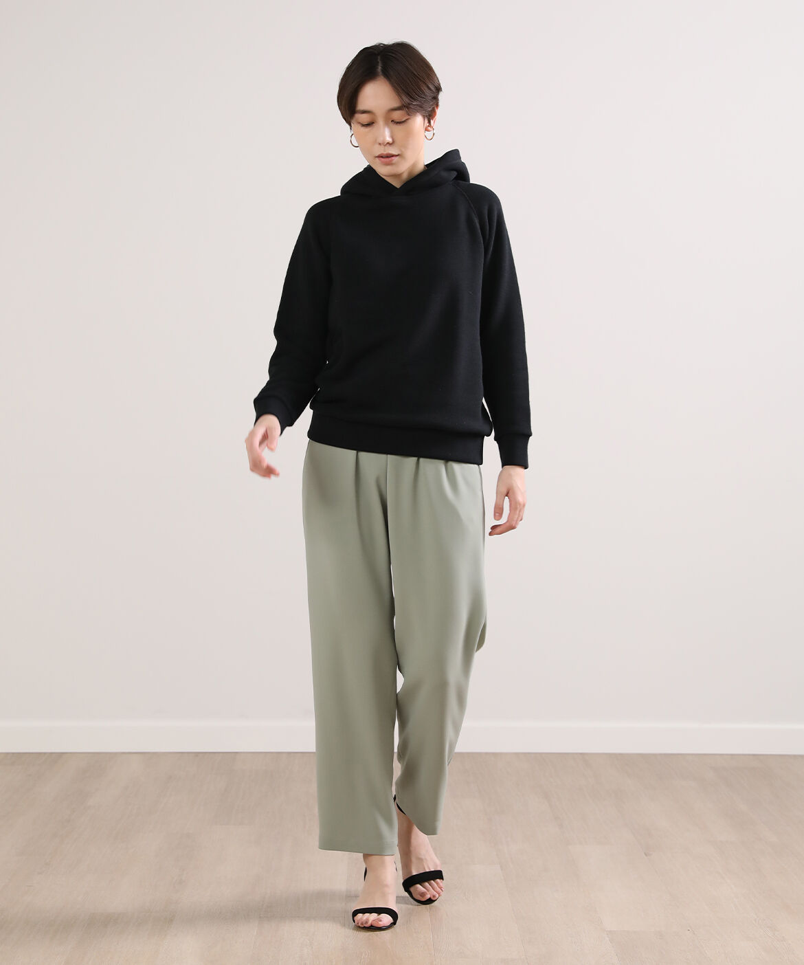 DAY by DAY it&rsquo;s international「プルオーバーパーカー《吊り裏毛》」|パーカー|