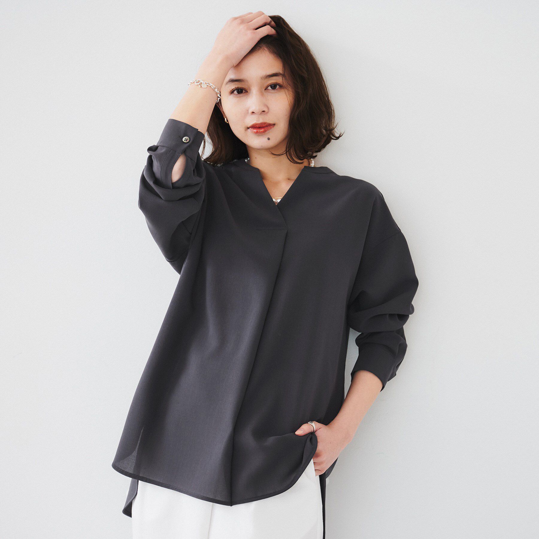 UNTITLED「【体型カバー/オンオフ使える】梳毛調ボイルシャツ」|シャツ・ブラウス|