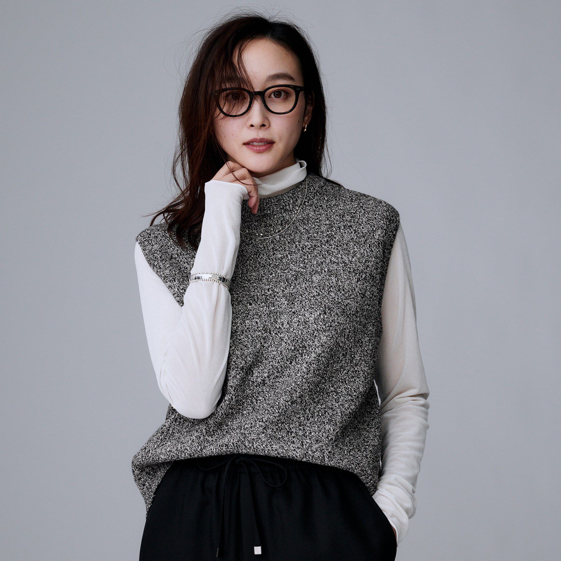 UNTITLED「【重ね着レイヤードに】杢調ニットベスト」|ベスト・ジレ|ブラック(419)