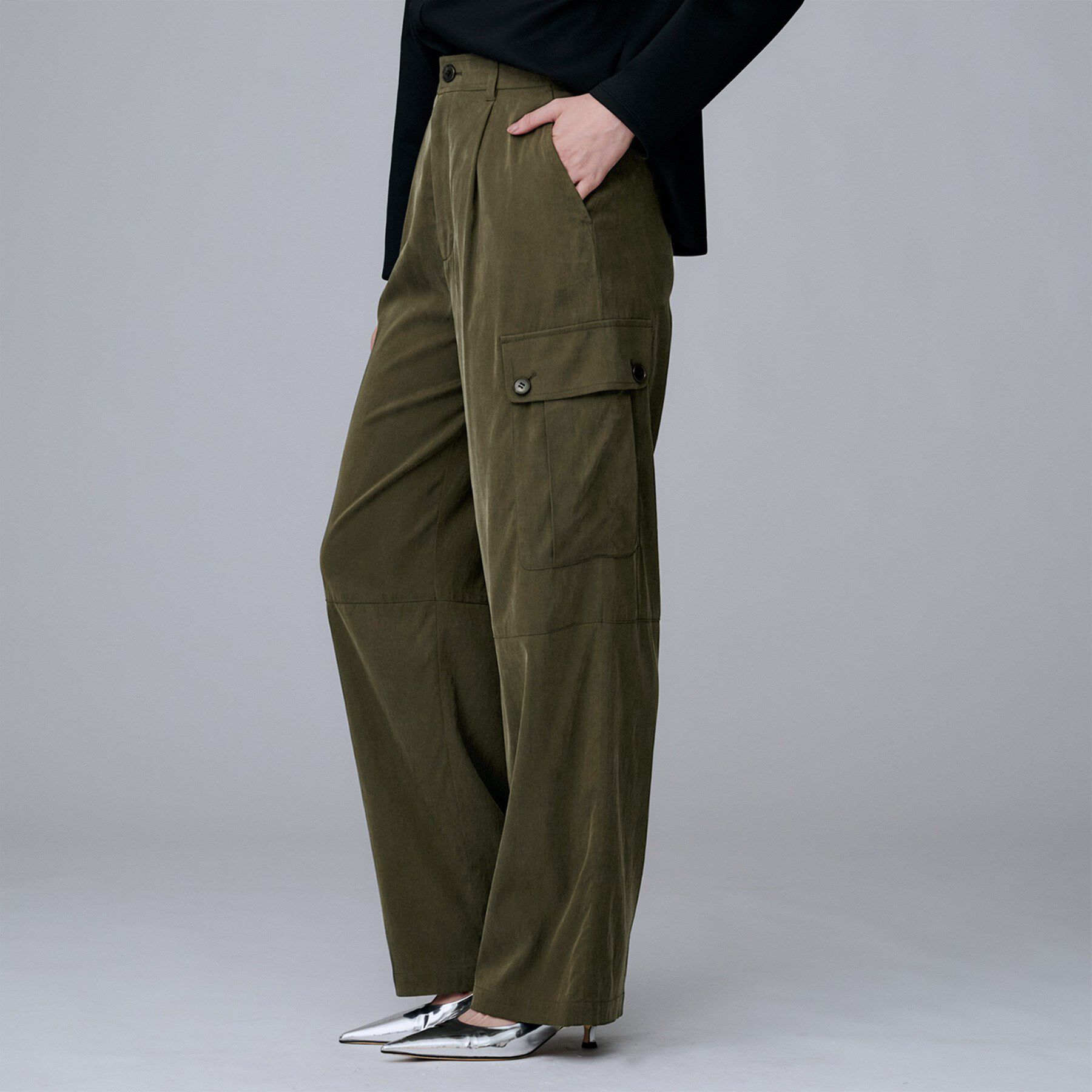 UNTITLED「【大人きれいめ/ストレート/ワイド】キュプラカーゴパンツ」|その他|