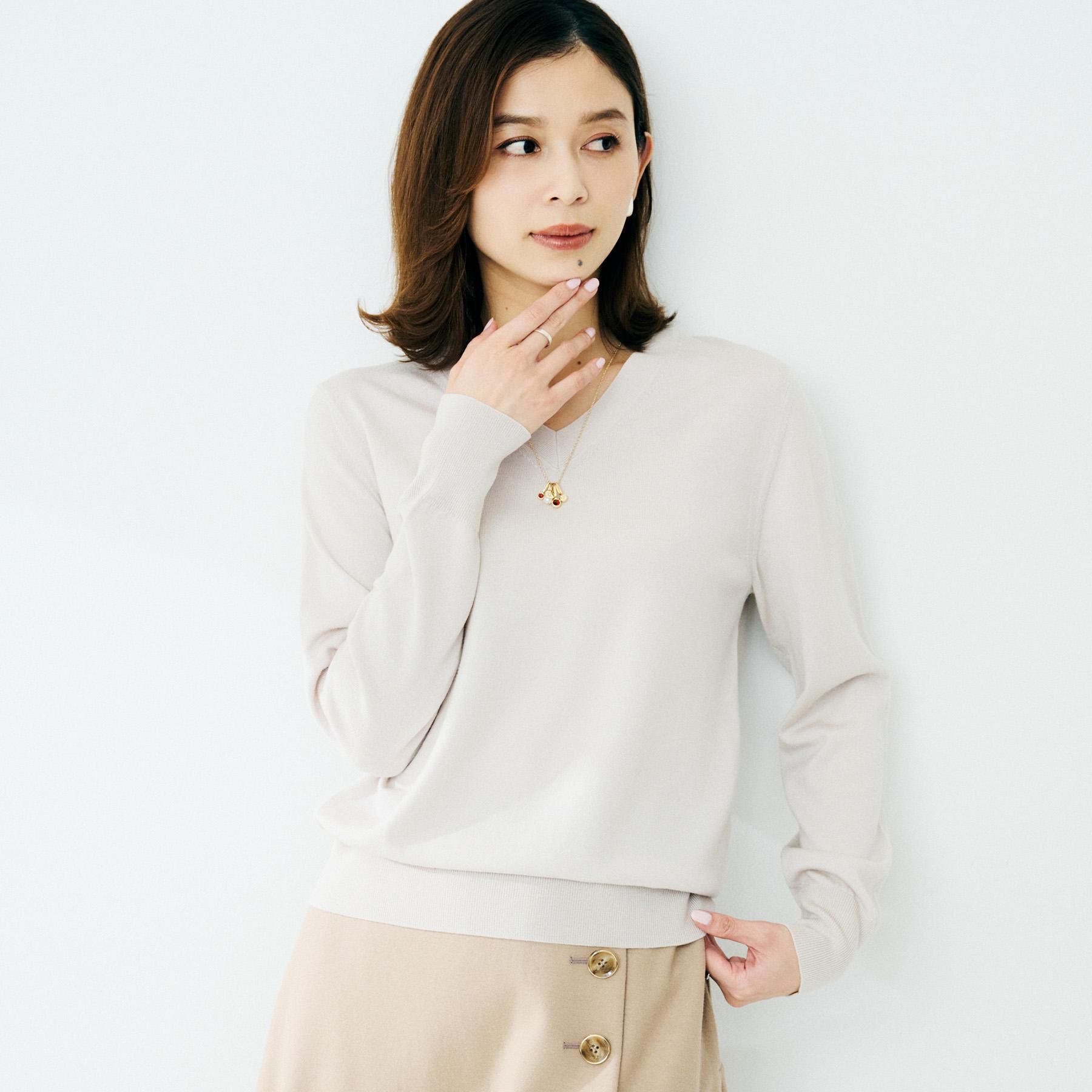 UNTITLED「【洗える/ウール100%】Vネックウールニット」|ニット・セーター|