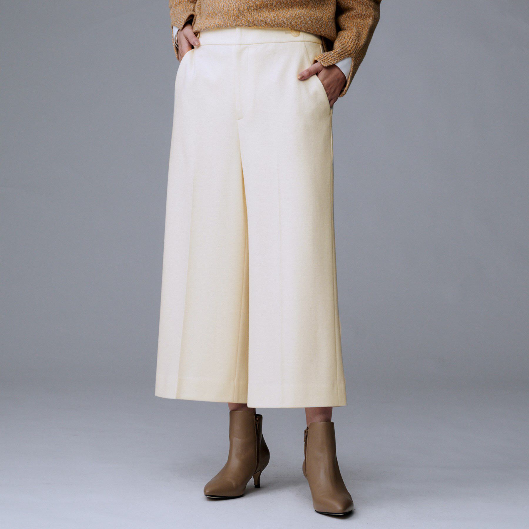 UNTITLED「【ウール100%/ウエスト後ろゴム】 クロップドワイドパンツ」|その他|アイボリー(004)