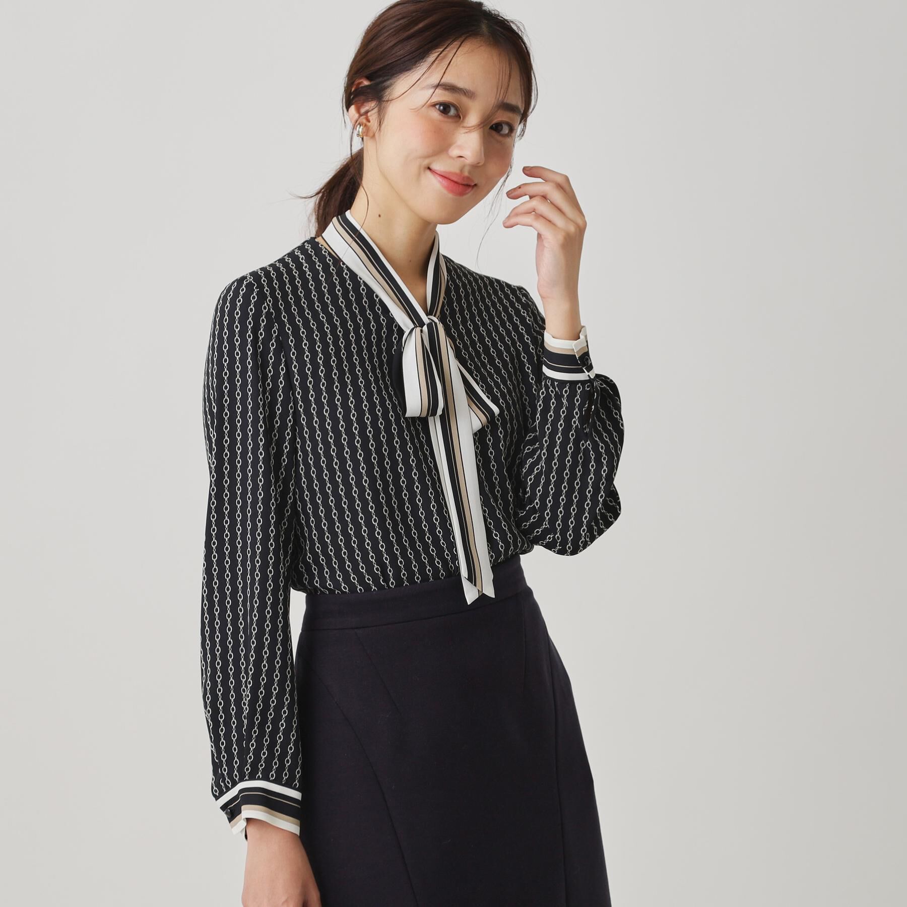 COUP DE CHANCE「【手洗い可／日本製】チェーン柄ブラウス」|シャツ・ブラウス|