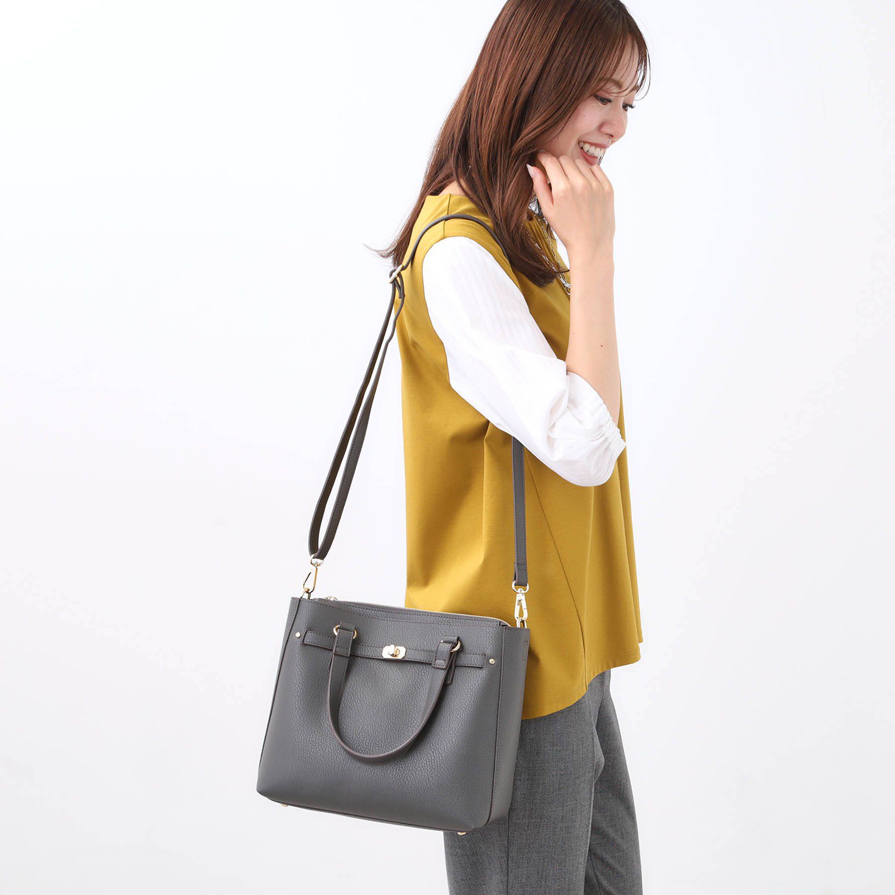 Reflect「【たっぷり収納！／通勤におすすめ】&rsquo;25秋冬毎日ミディアムバッグ」|ハンドバッグ|