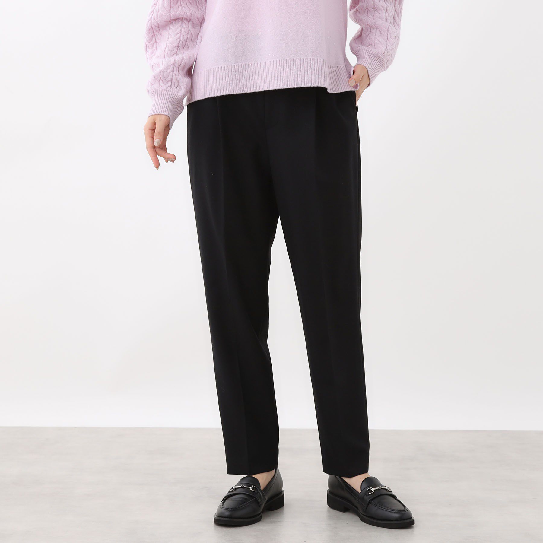 Reflect「【腰周りすっきり◎】センタープレス入りテーパードパンツ」|その他|ブラック(019)