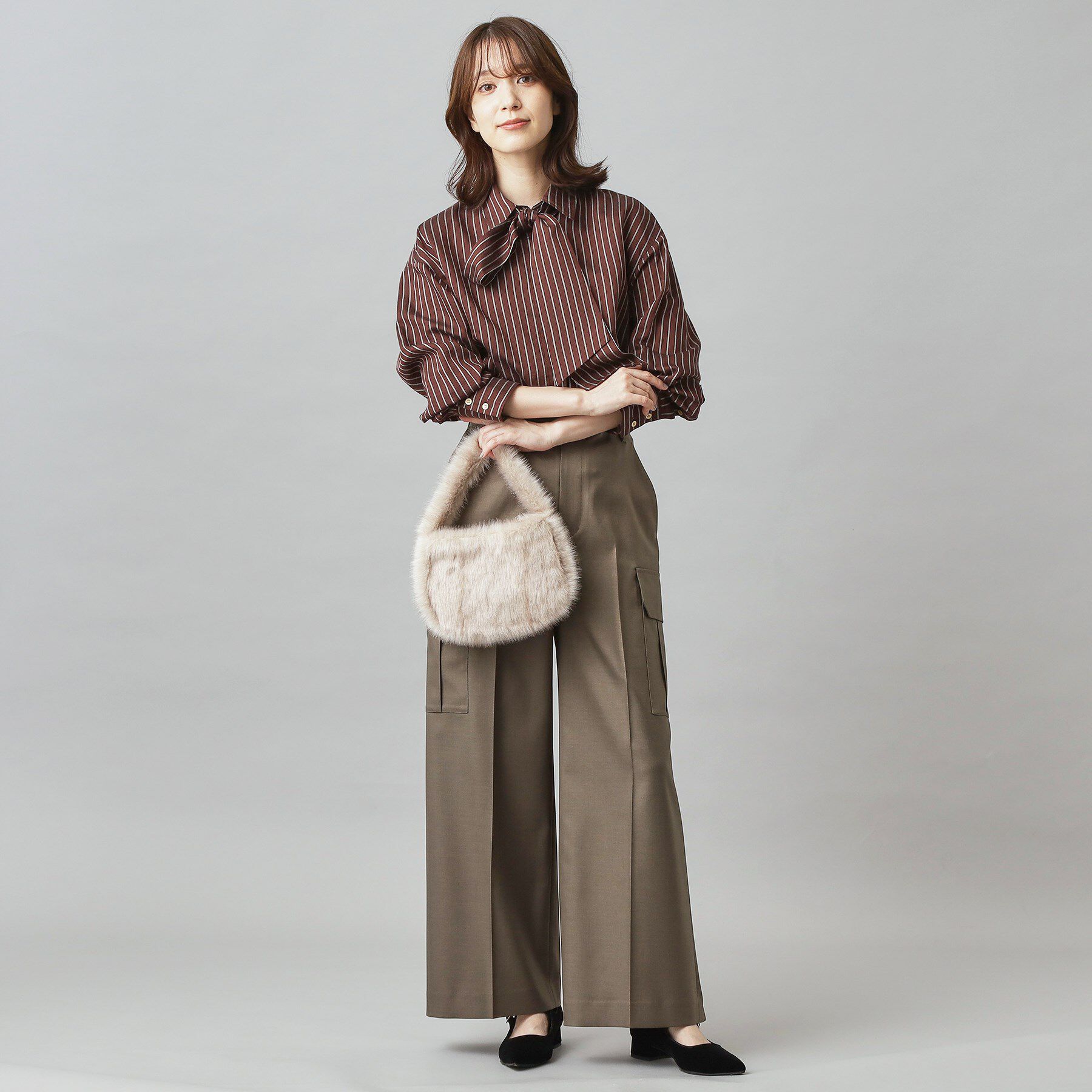 DRESSTERIOR「【CLASSY.12月号掲載】コンパクトフェイクファーバッグ」|ハンドバッグ|