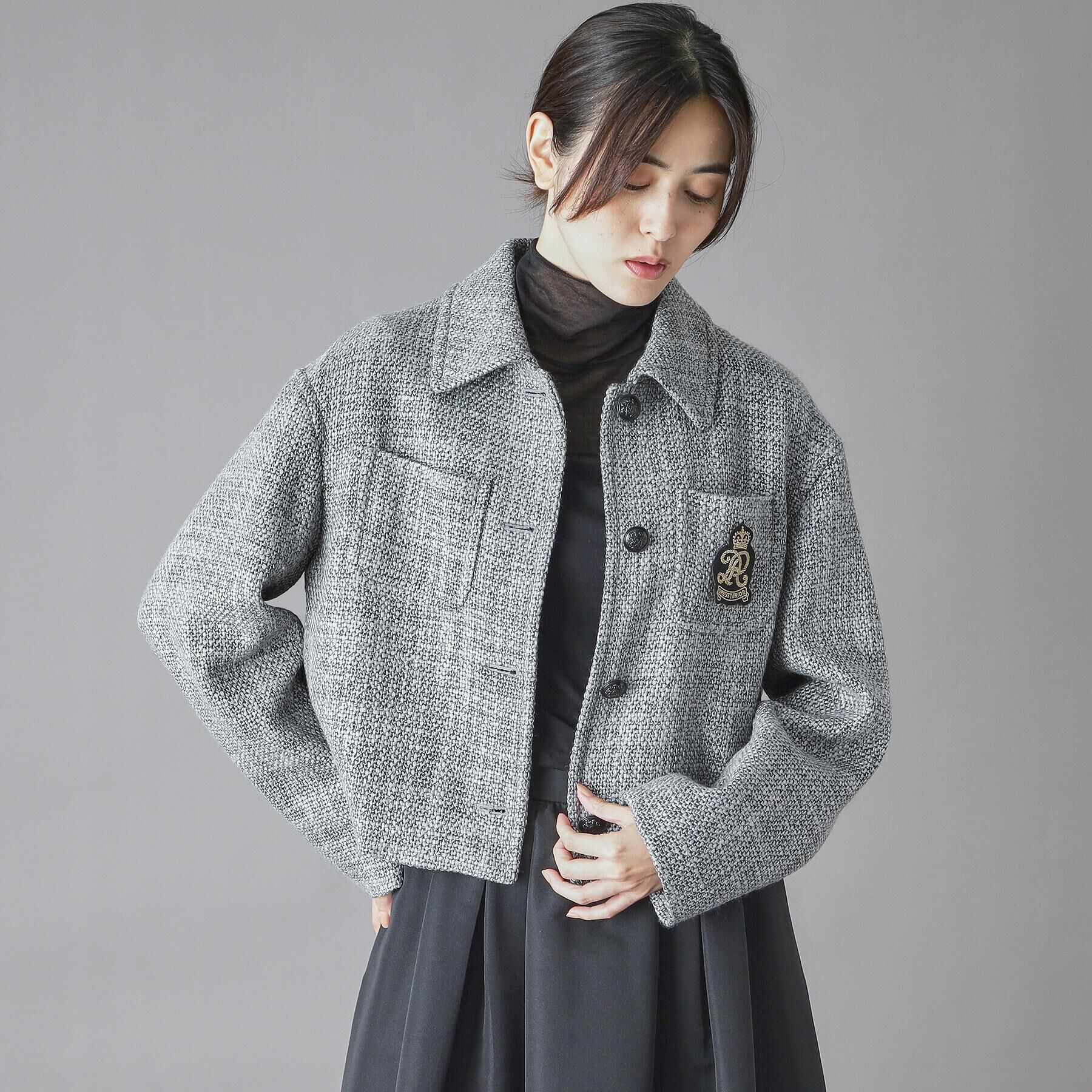 DRESSTERIOR「エンブレムショートブルゾン」|ブルゾン・スタジャン|