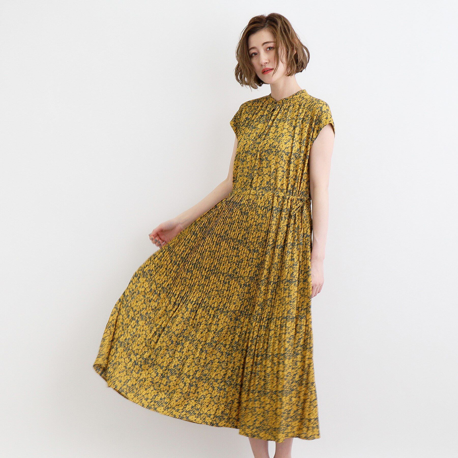 grove「シャーリングプリーツワンピース」|ワンピース|