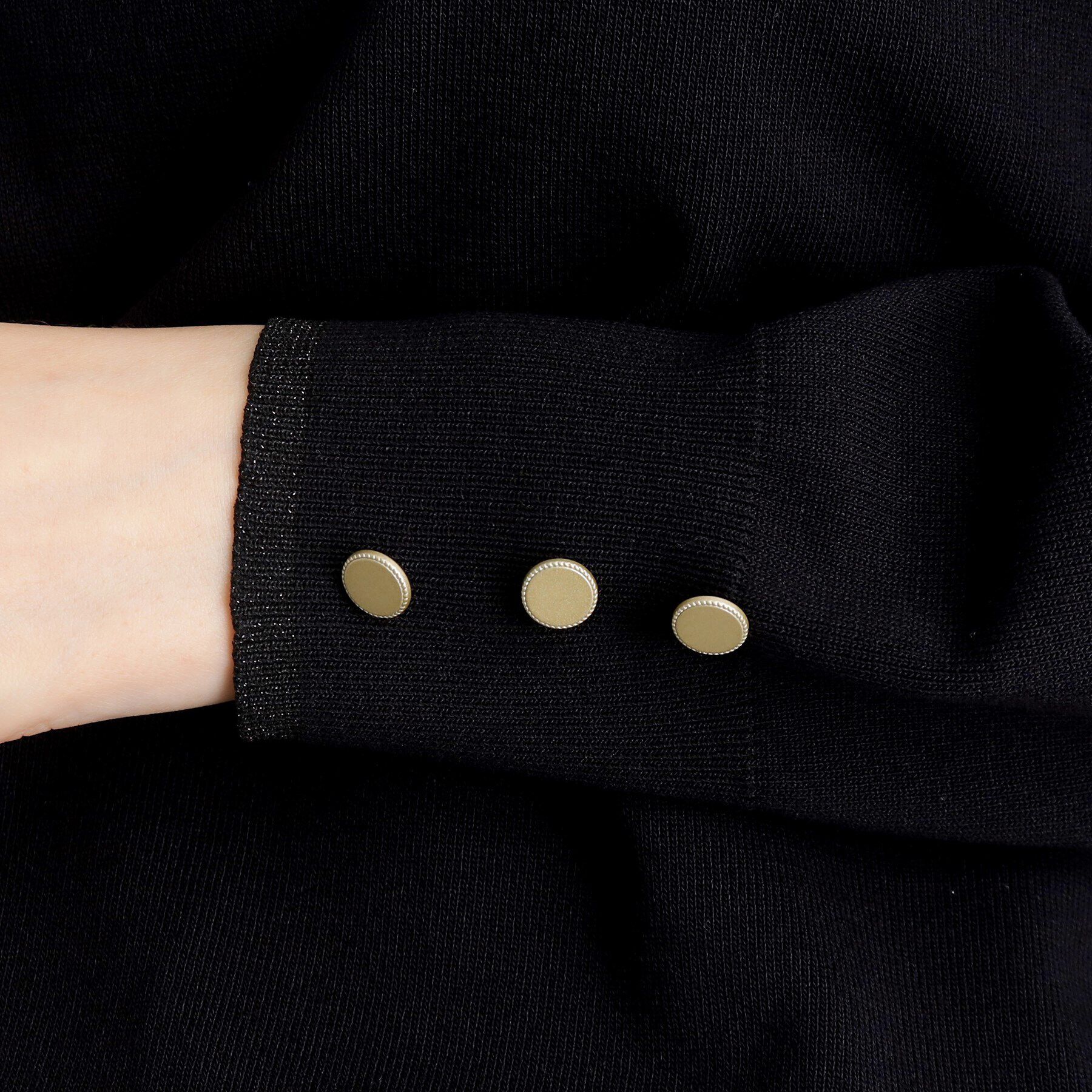 grove「袖ボタンクルーネックプルオーバー」|ニット・セーター|