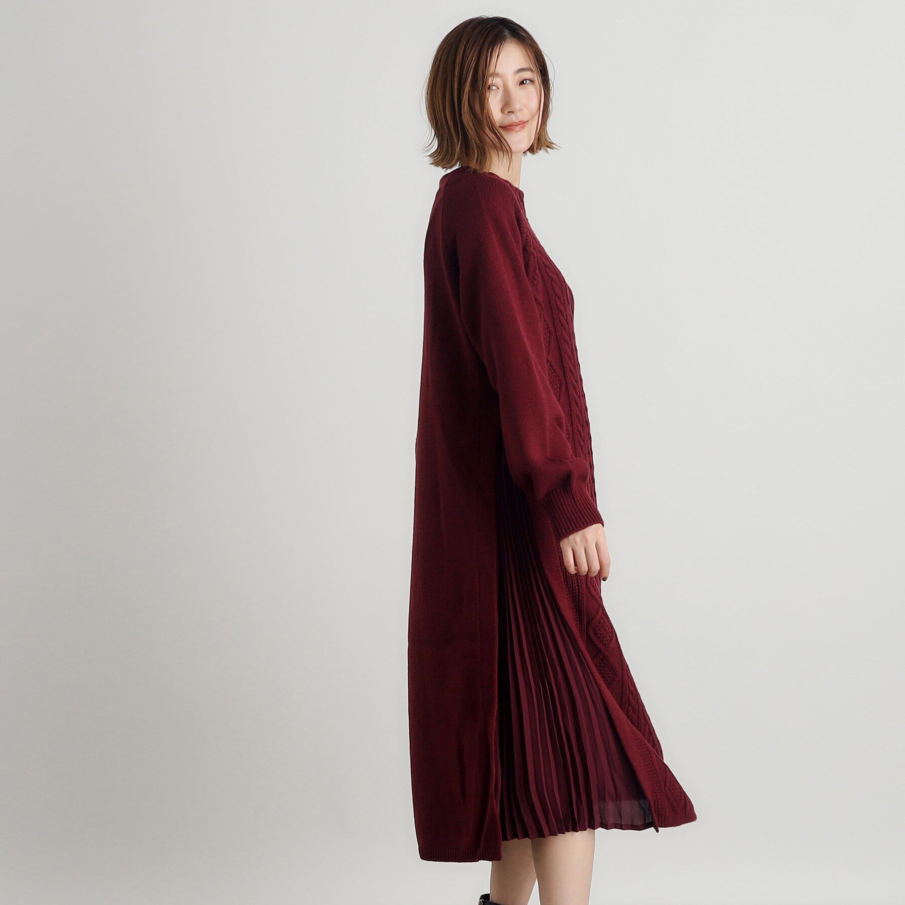 grove「ケーブルサイドプリーツニットワンピース」|ワンピース|
