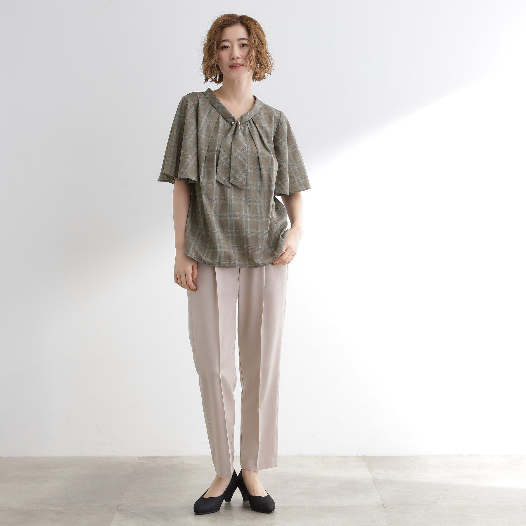 grove「【お仕事/二の腕カバー】パール調使いが華やか 上品ボウタイブラウス」|シャツ・ブラウス|