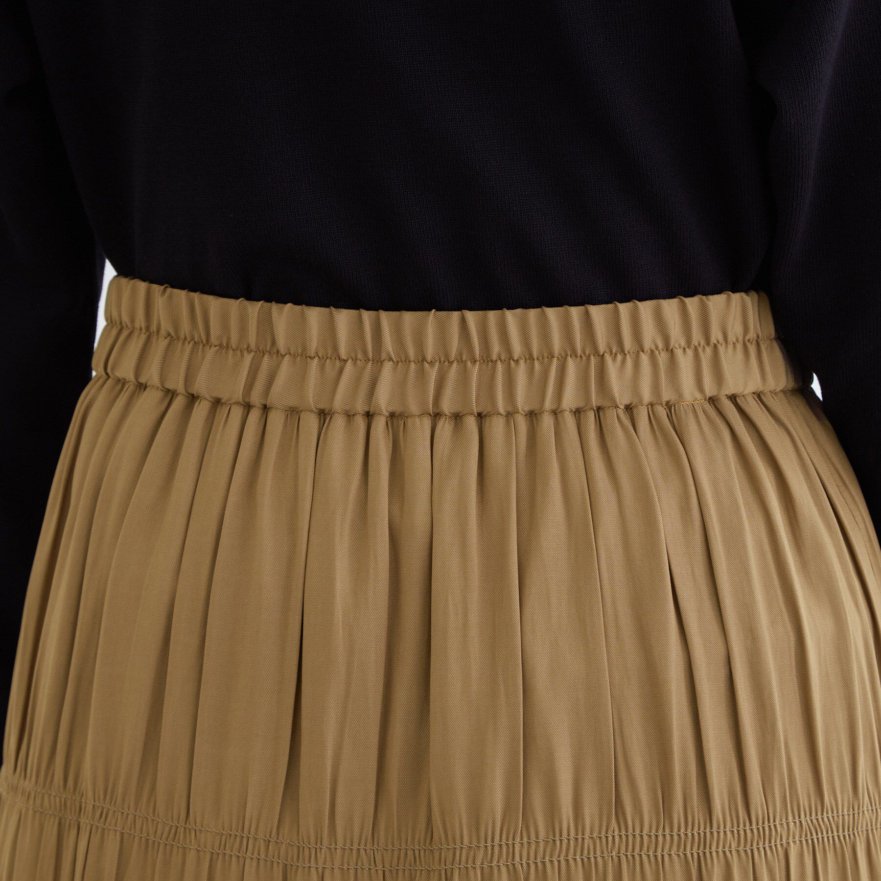 grove「軽やかに体型カバーも叶う　シャーリングティアードスカート」|スカート|