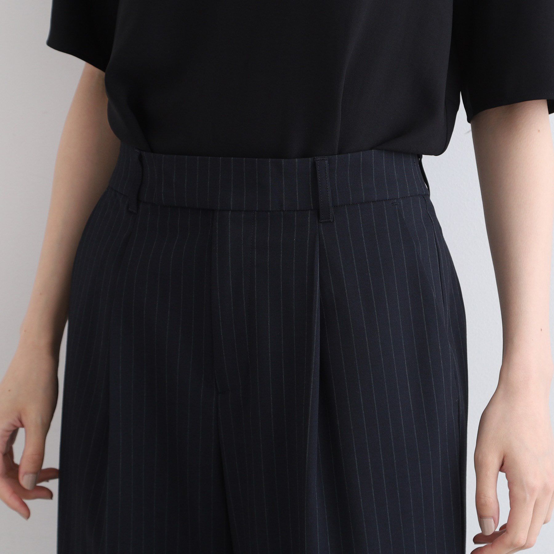 INDIVI「【洗える／ストレッチ】トレンド素材タックワイドパンツ」|その他|