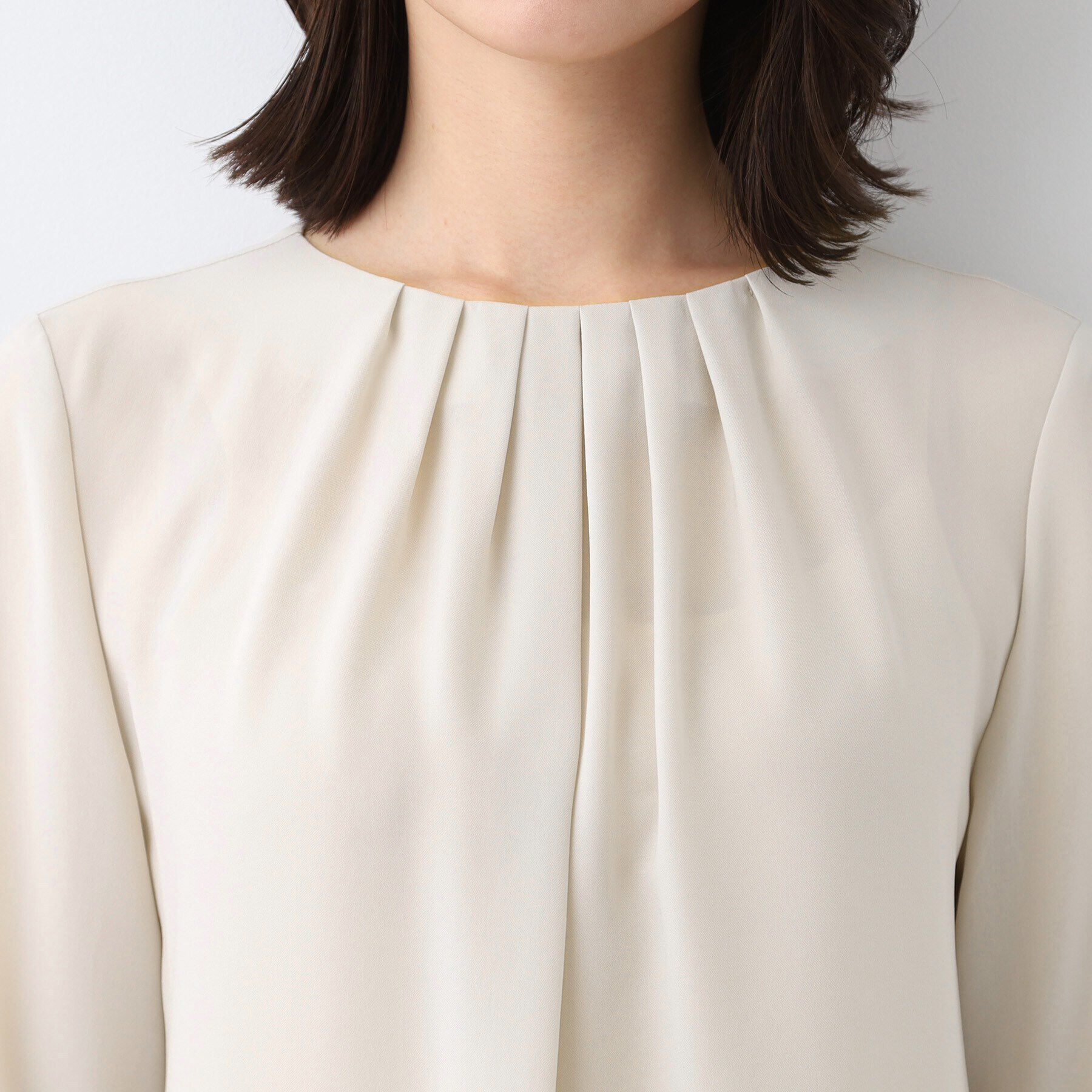 INDIVI「【日本製／トリアセテート混】タックデザインブラウス」|シャツ・ブラウス|