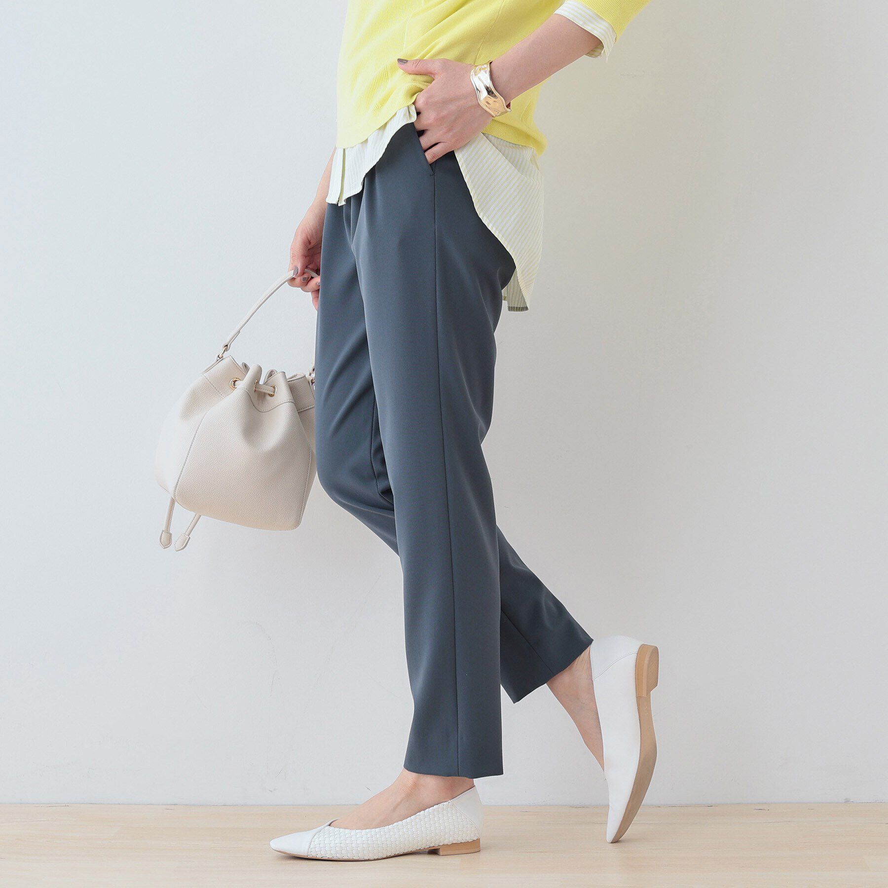 INDIVI「【褒められパンツ】ストレッチ タックテーパードパンツ」|その他|