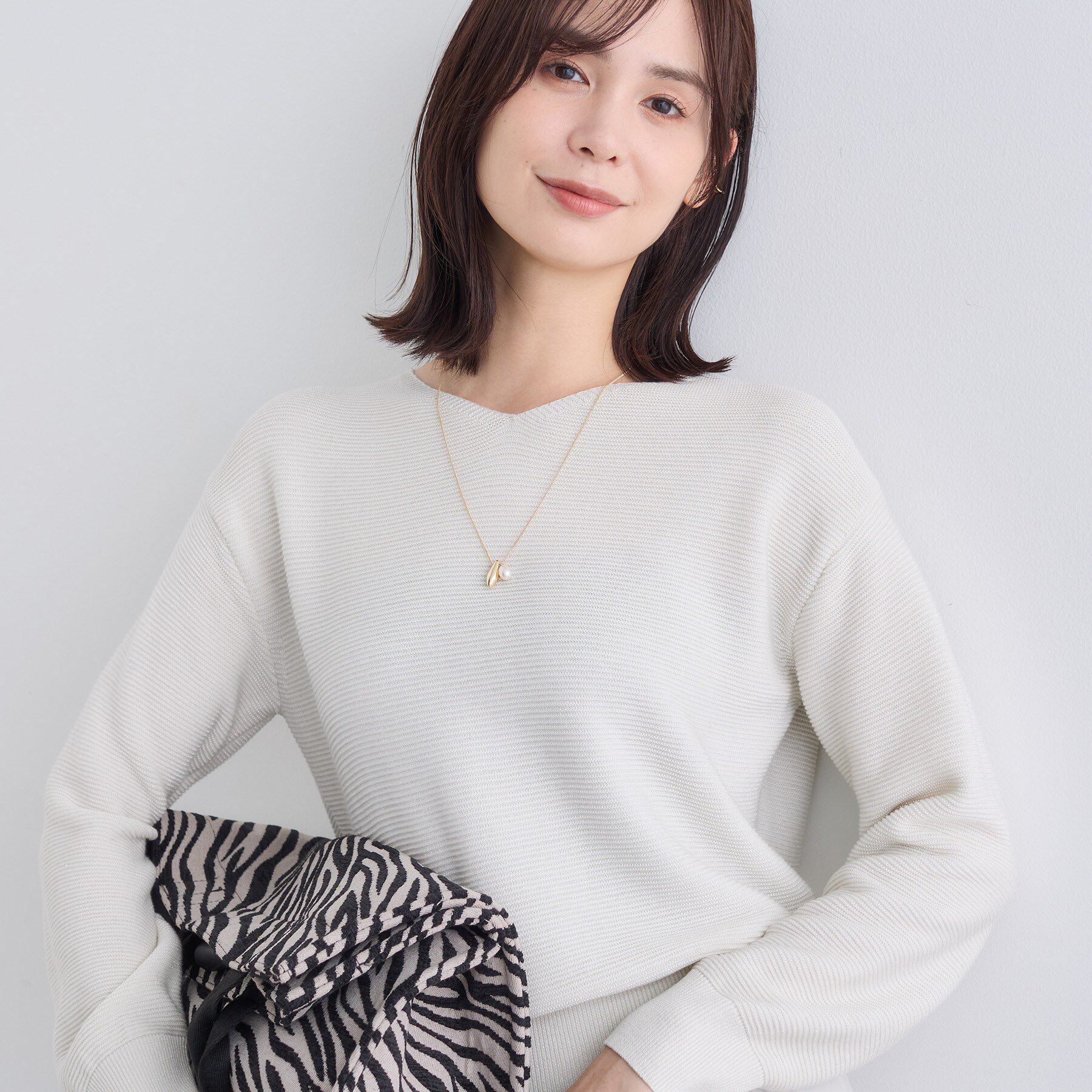 INDIVI「【ウール混ラメ素材】Vネック煌めきニット」|ニット・セーター|