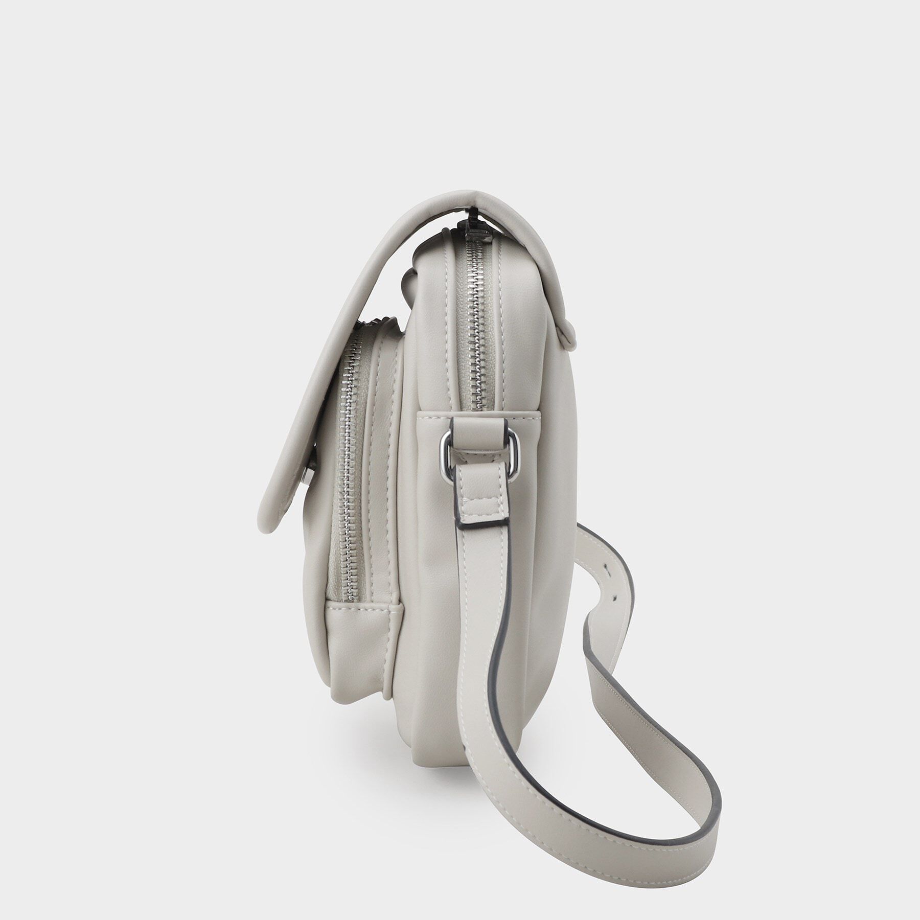 tk.TAKEO KIKUCHI「フラップミニショルダー」|ショルダー・メッセンジャー|