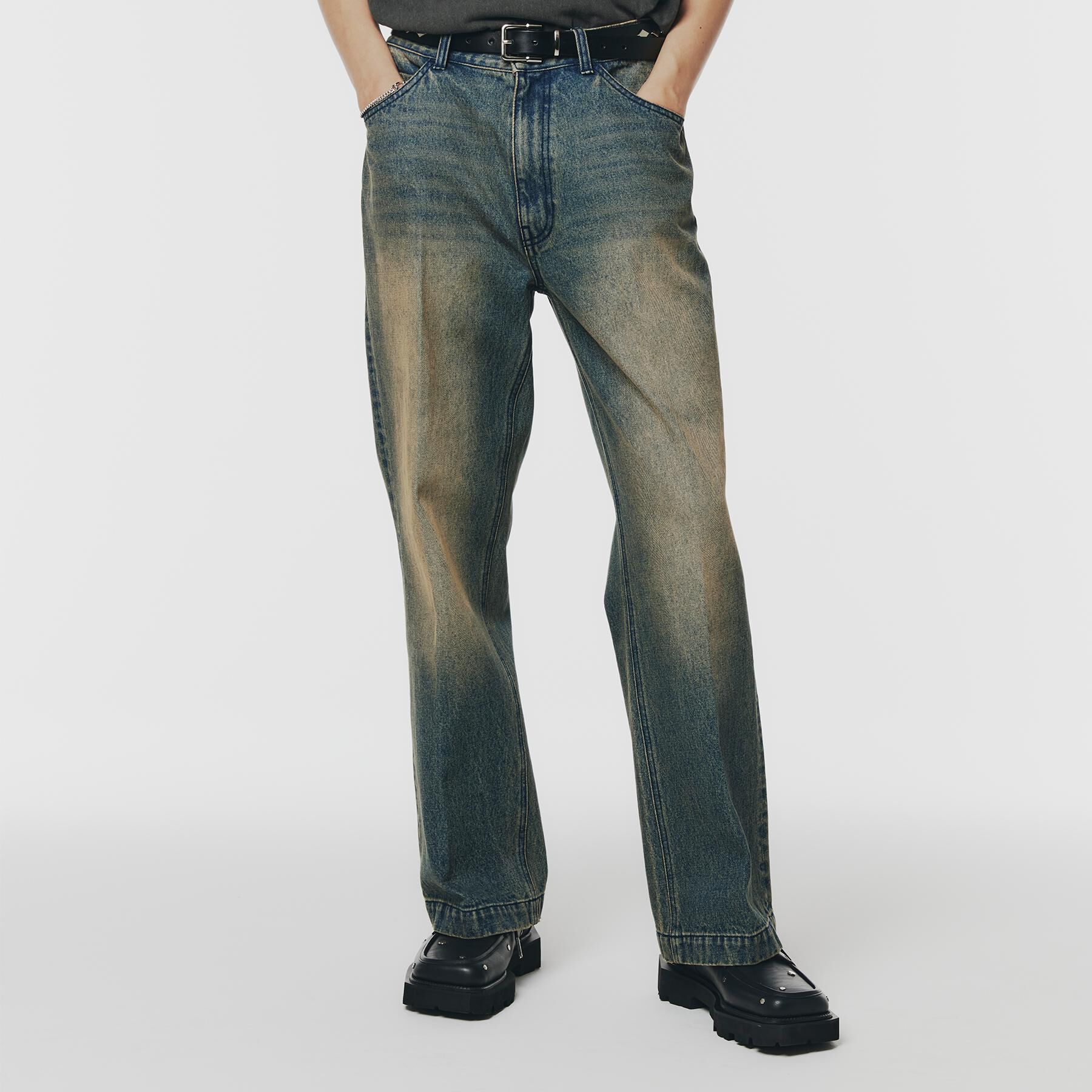 tk.TAKEO KIKUCHI「フレアデニムパンツ」|デニム|