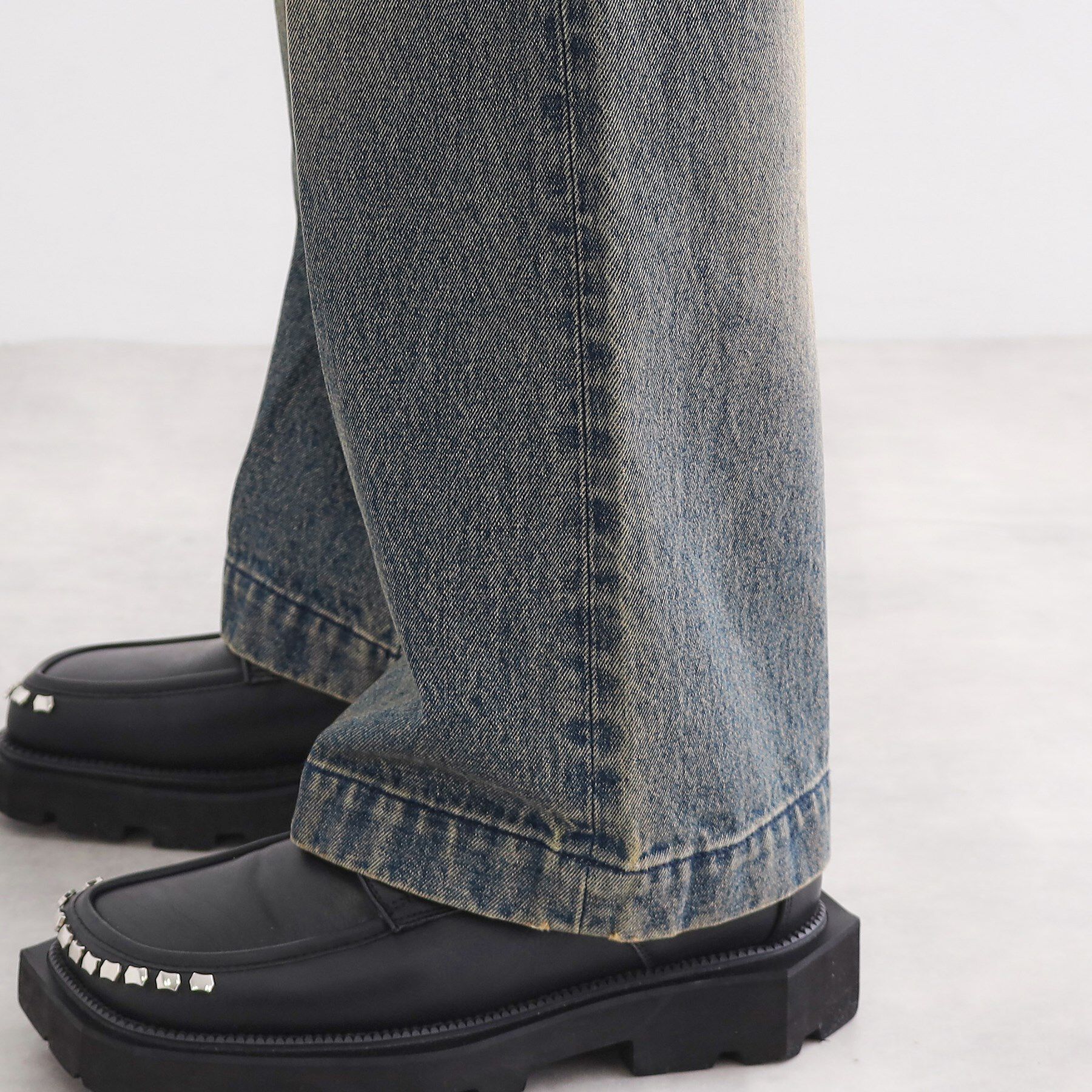 tk.TAKEO KIKUCHI「フレアデニムパンツ」|デニム|