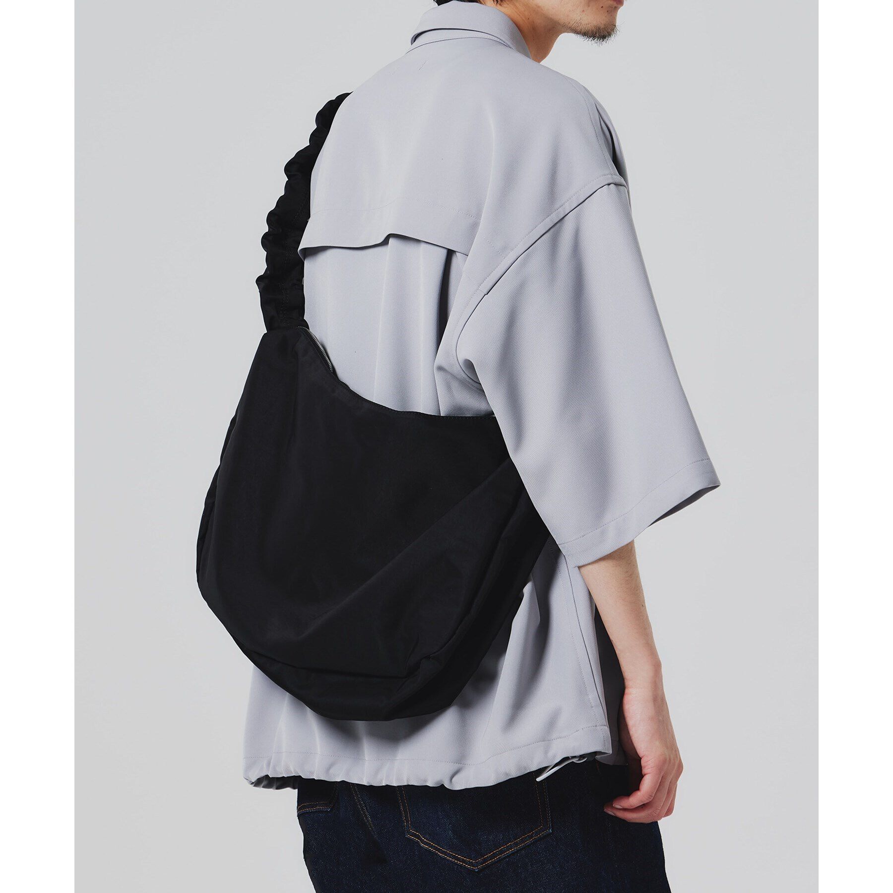 tk.TAKEO KIKUCHI「ドロストショルダーバッグ」|ショルダー・メッセンジャー|ブラック(119)