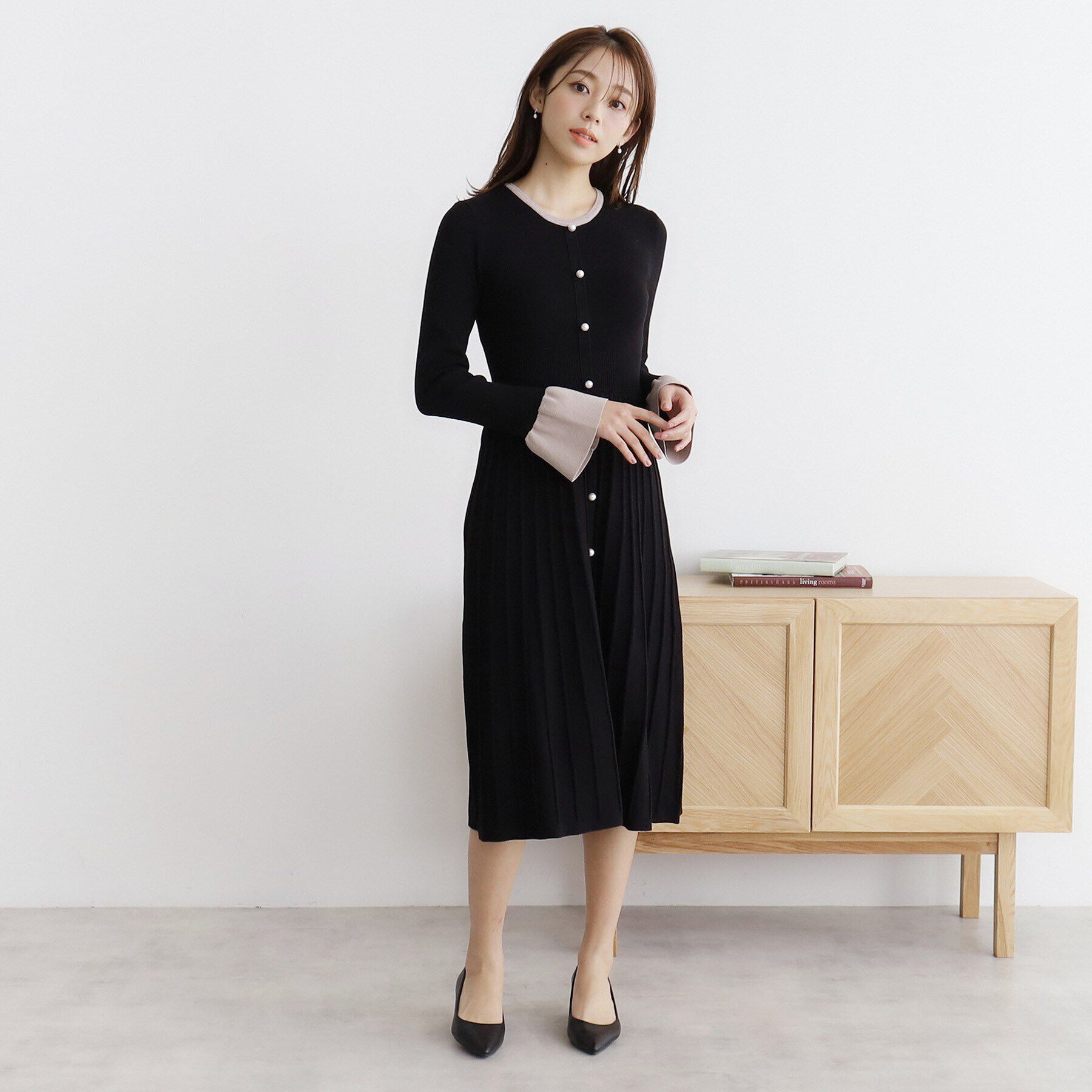 index「《美人百花掲載》パール調デザインバイカラーニットワンピース【洗濯機洗い可】」|ワンピース|