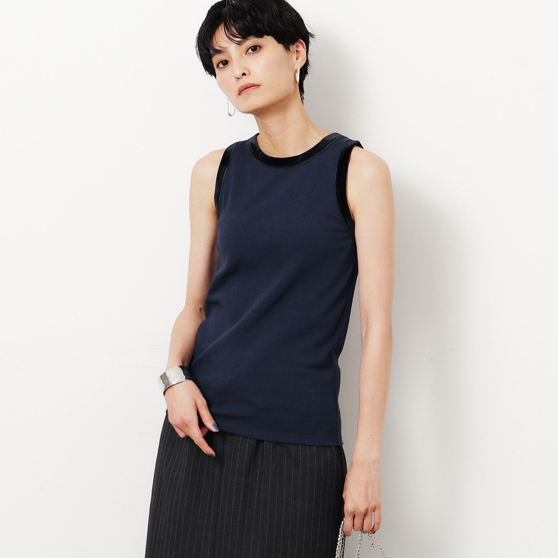 OPAQUE.CLIP「《VERY掲載》ベロア使いリブタンクトップ【洗濯機洗い可】」|キャミソール|ネイビー(594)