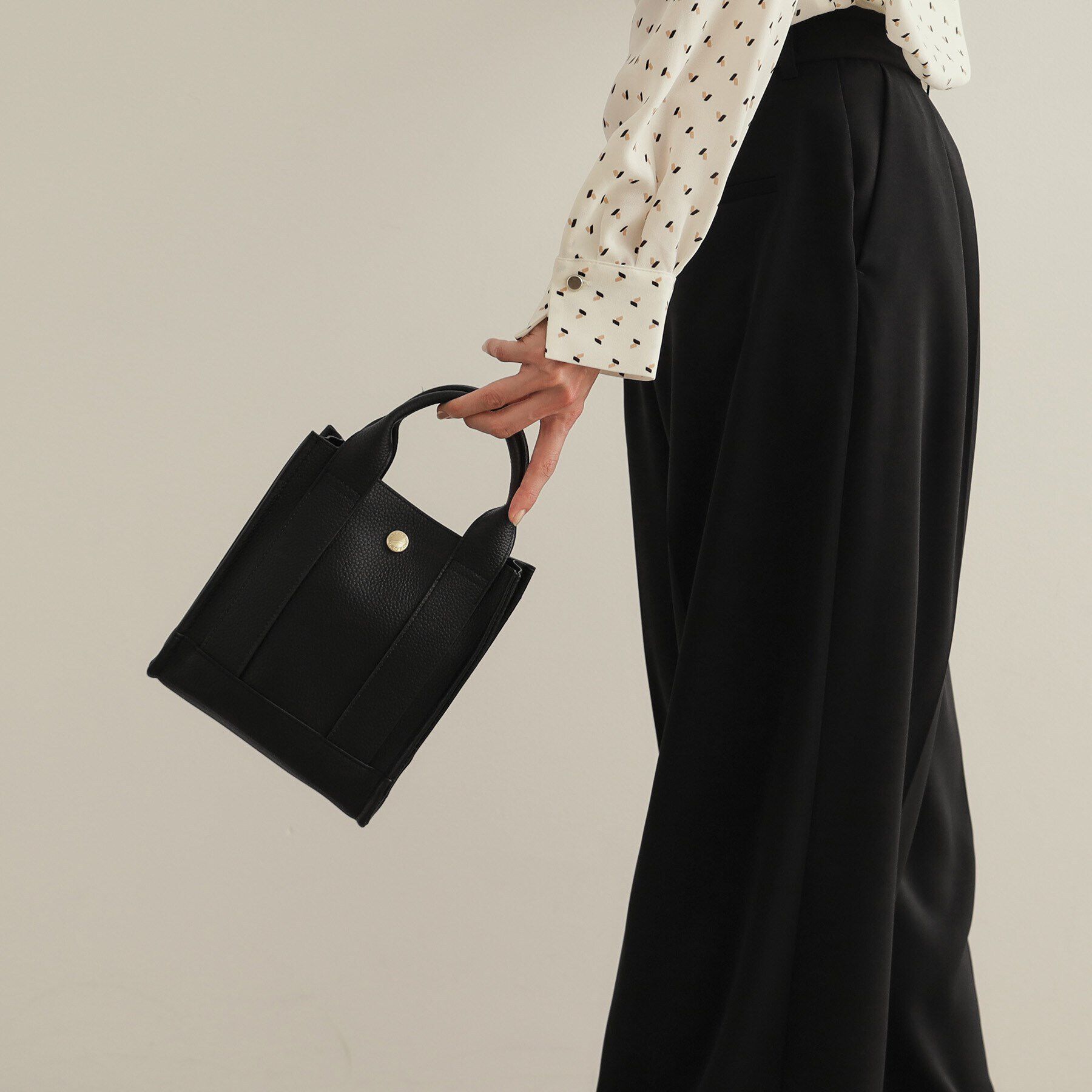 OPAQUE.CLIP「【軽量/長さ調整可能】スクエアミニショルダーバッグ」|ショルダー・メッセンジャー|