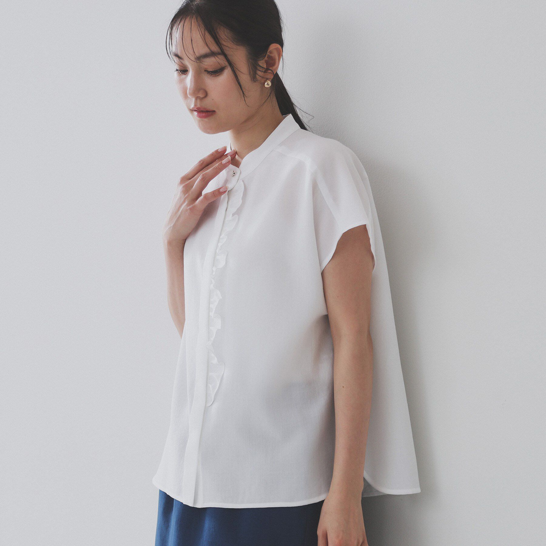 OPAQUE.CLIP「リネンライクフロントフリルブラウス【洗濯機洗い可/吸水速乾/接触冷感】」|シャツ・ブラウス|