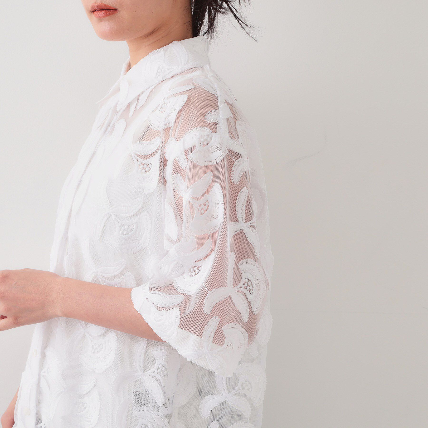 OPAQUE.CLIP「3Dフラワーレースシャツ【洗える】」|シャツ・ブラウス|