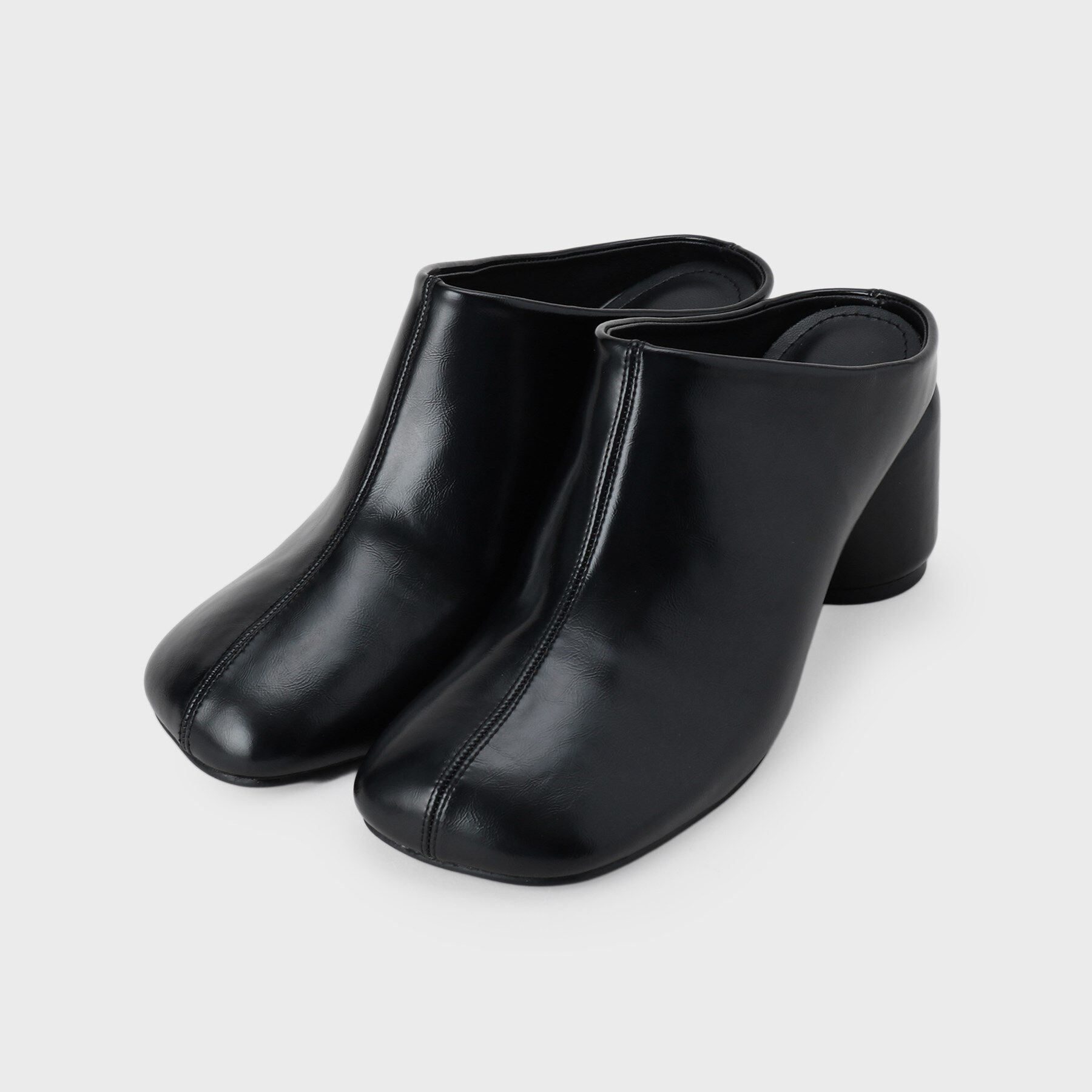 OPAQUE.CLIP「スクエアトゥチャンクミュール」|サンダル|ブラック(019)