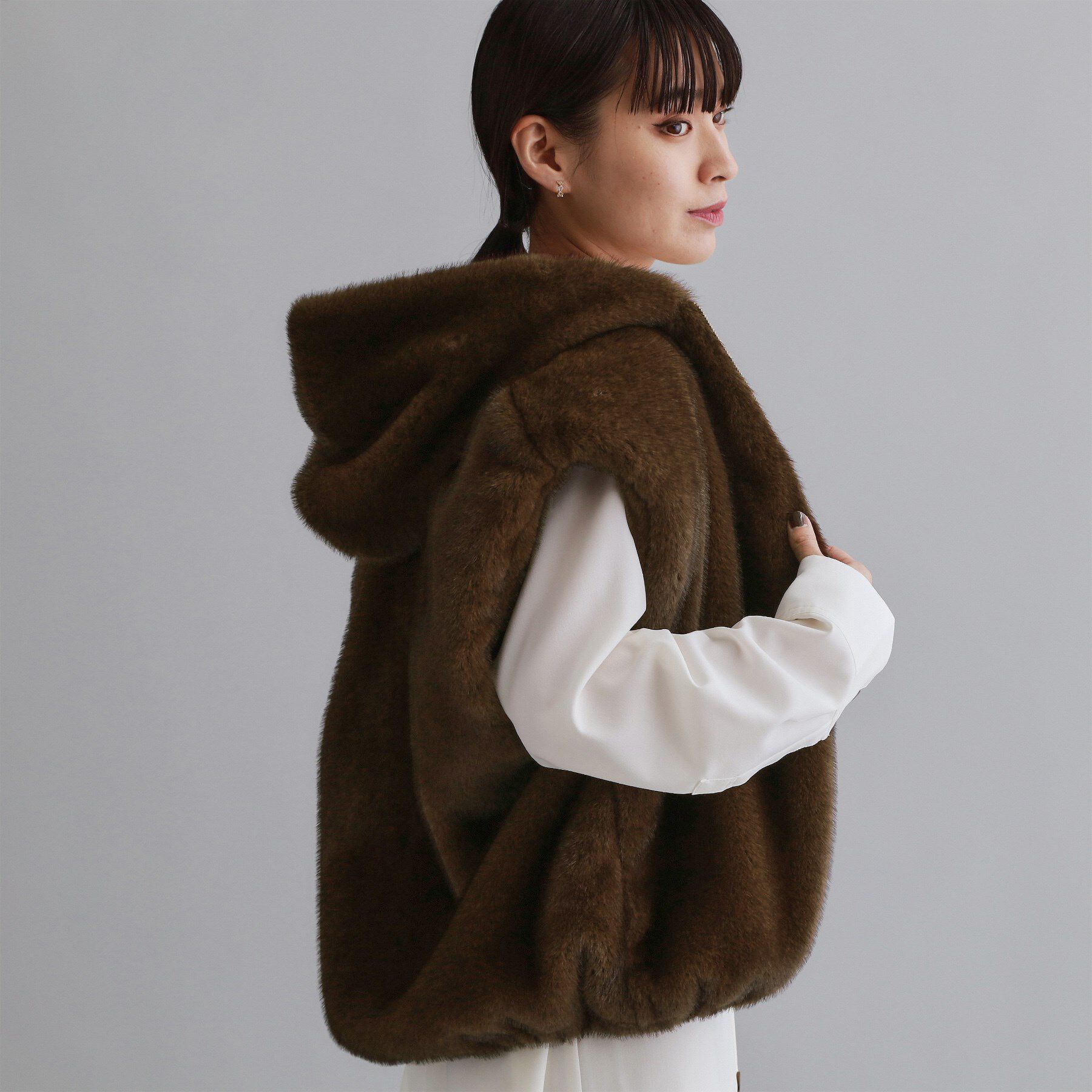 OPAQUE.CLIP「【es】ミンクライクフェイクファーフードベスト【洗える】」|ベスト・ジレ|