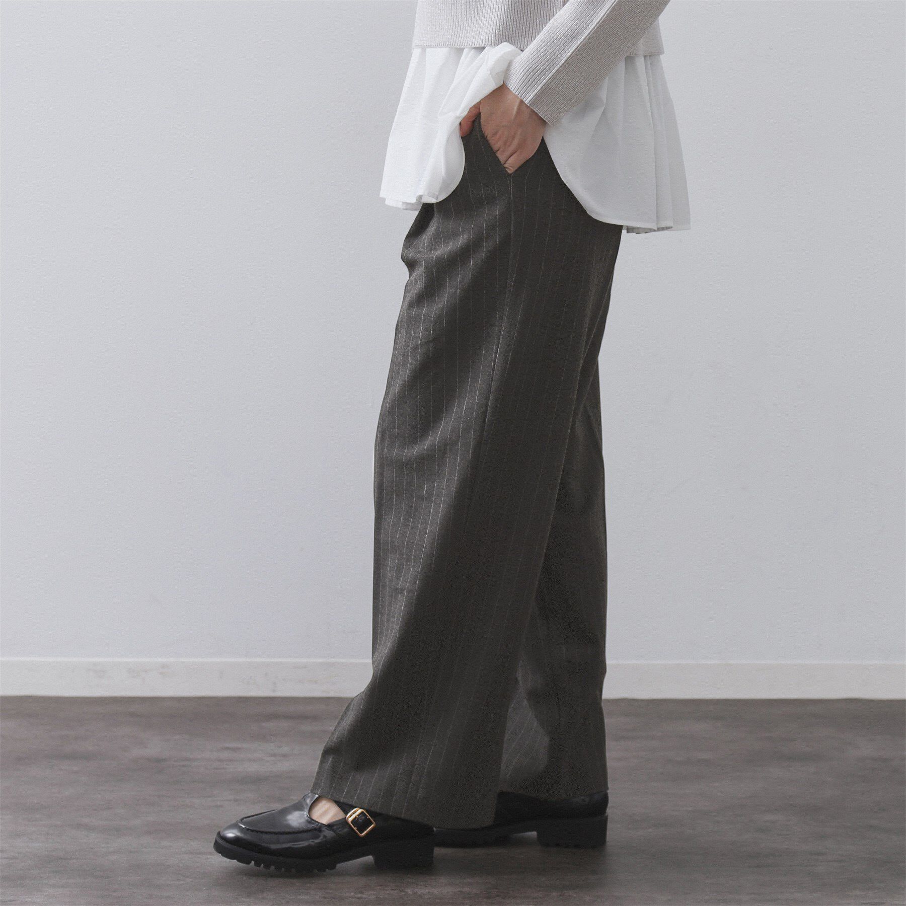 OPAQUE.CLIP「ピンストライプイージーワイドパンツ【吸湿発熱/ストレッチ/洗濯機OK】」|その他|