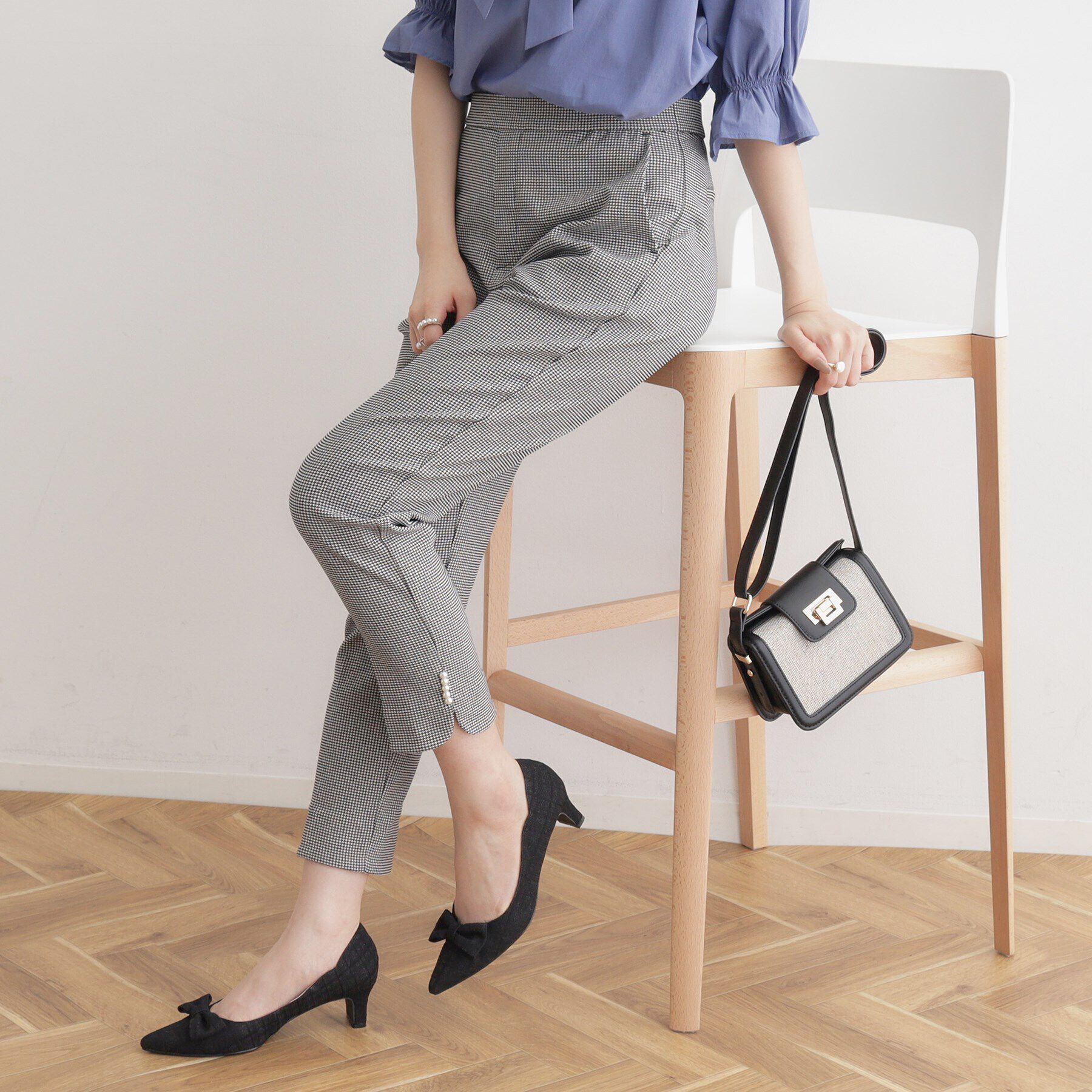 Couture broach「【オフィス/通勤にも◎】裾パール調・カーブスリットハイパーパンツ」|その他|ﾌﾞﾗｯｸ(219)