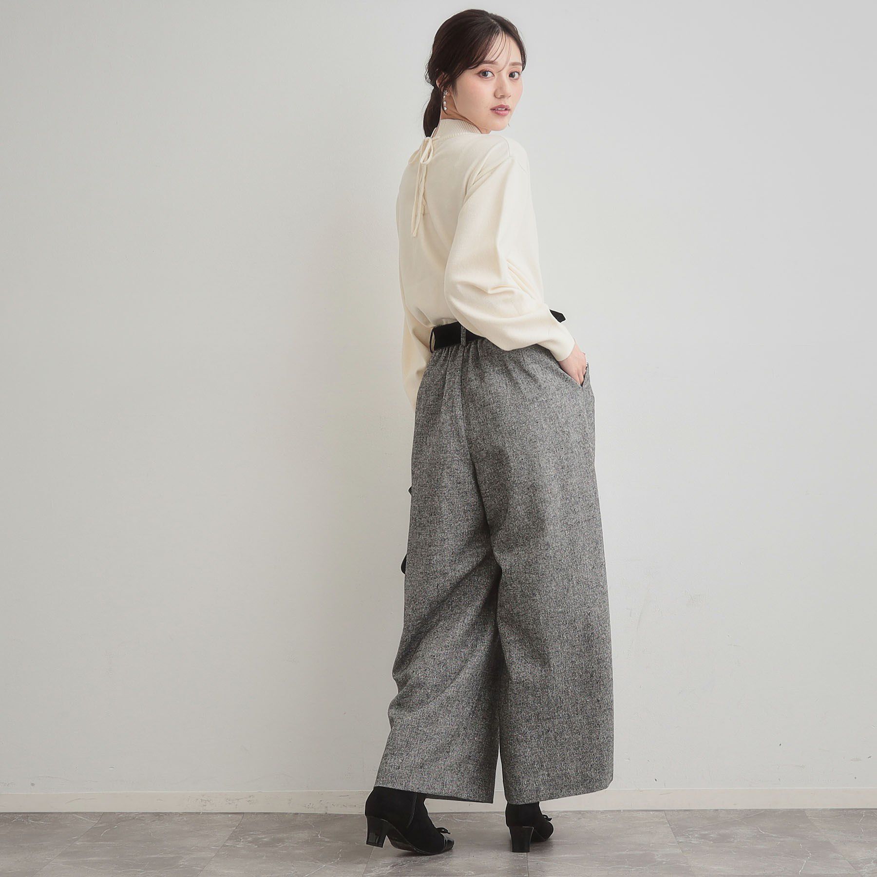 Couture broach「【後ろ姿も着映える・通勤】バックレースアップ微起毛ニット」|ニット・セーター|