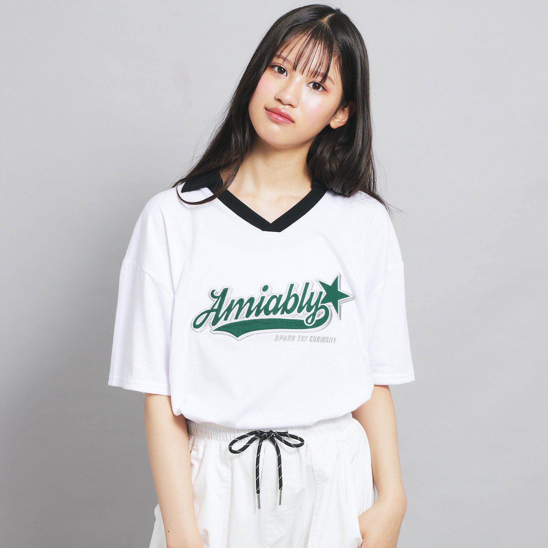 PINK-latte「Vネック衿付きアップリケビッグTシャツ」|Tシャツ・カットソー|