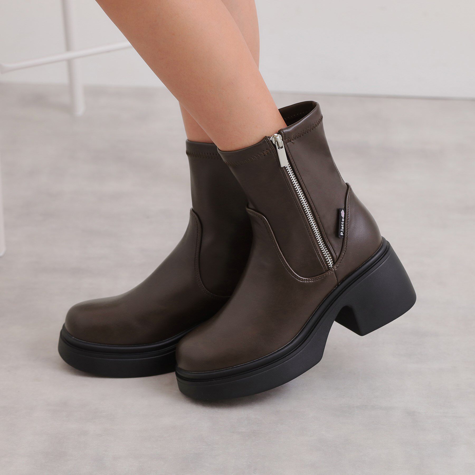 PINK-latte「ジップアップショートブーツ」|ショートブーツ|