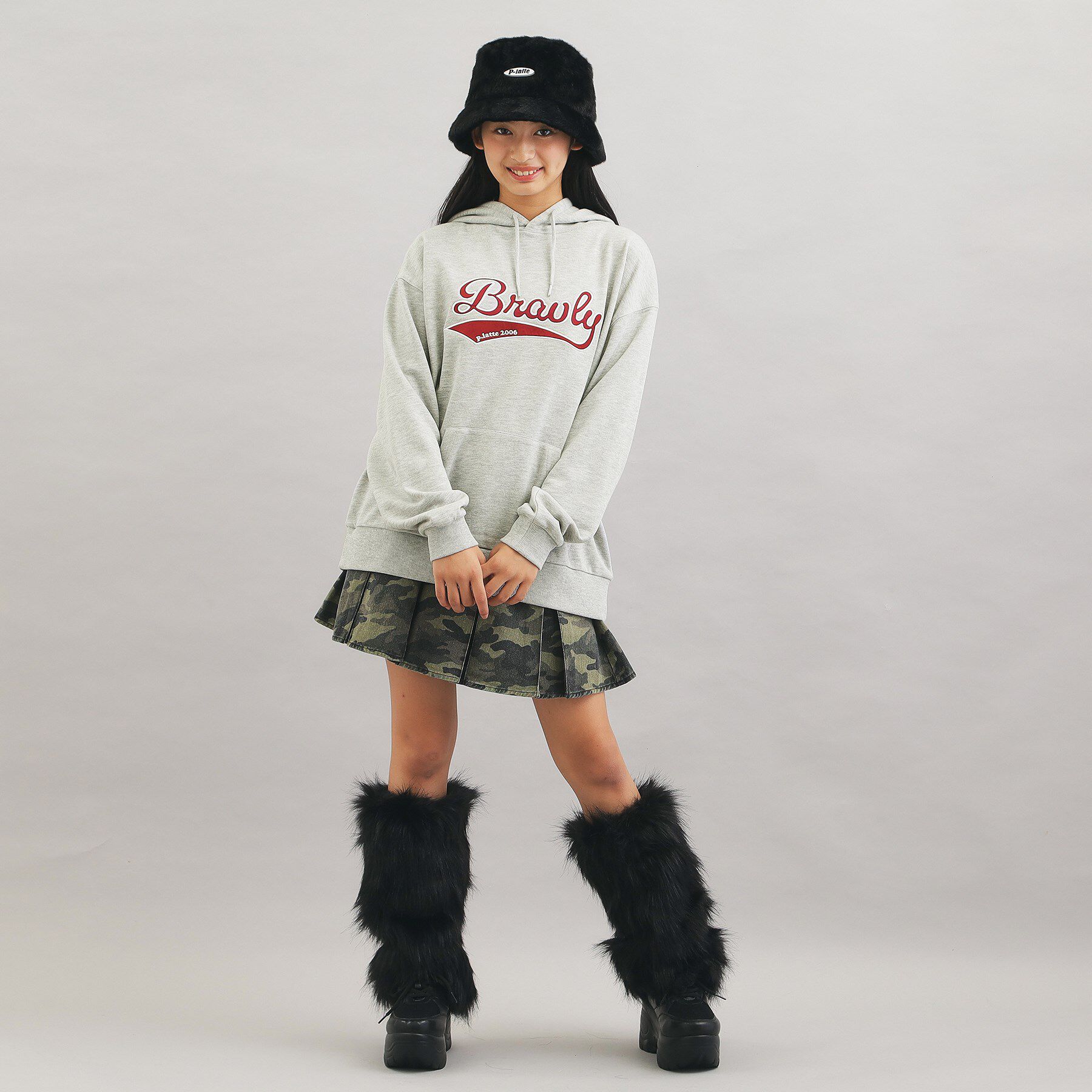 PINK-latte「サテンアップリケBIGパーカー」|パーカー|