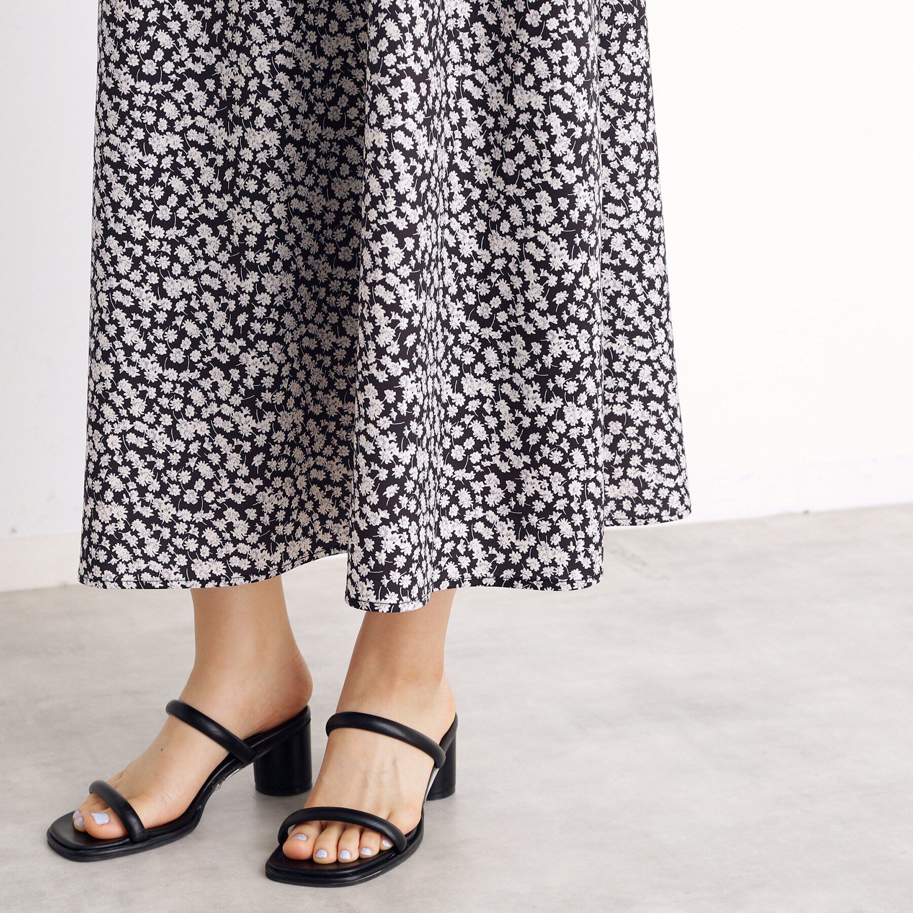 THE SHOP TK「小花柄フリルキャミワンピース【洗える】」|ワンピース|