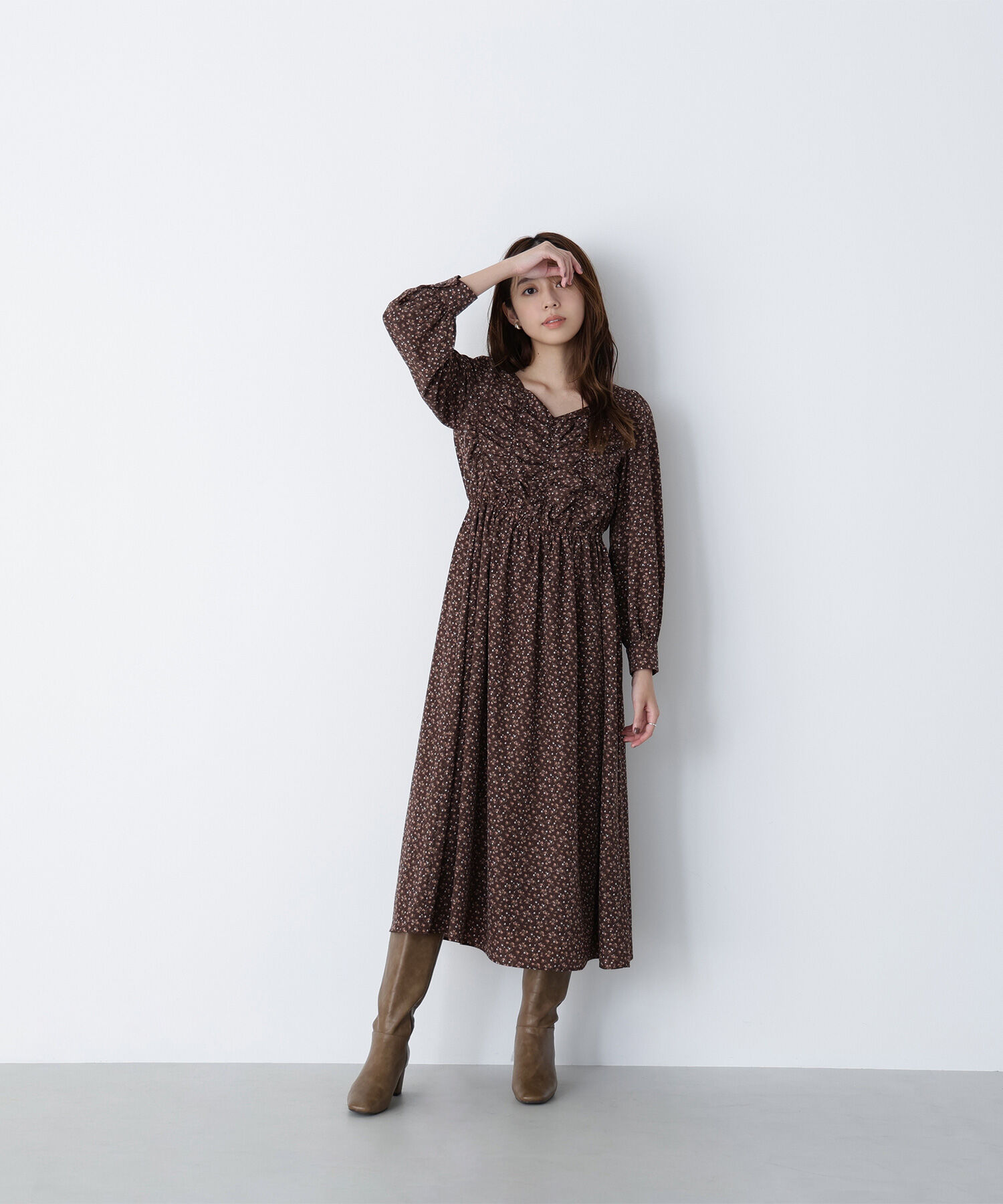  「ミニフラワーシャーリングワンピース」|ワンピース|