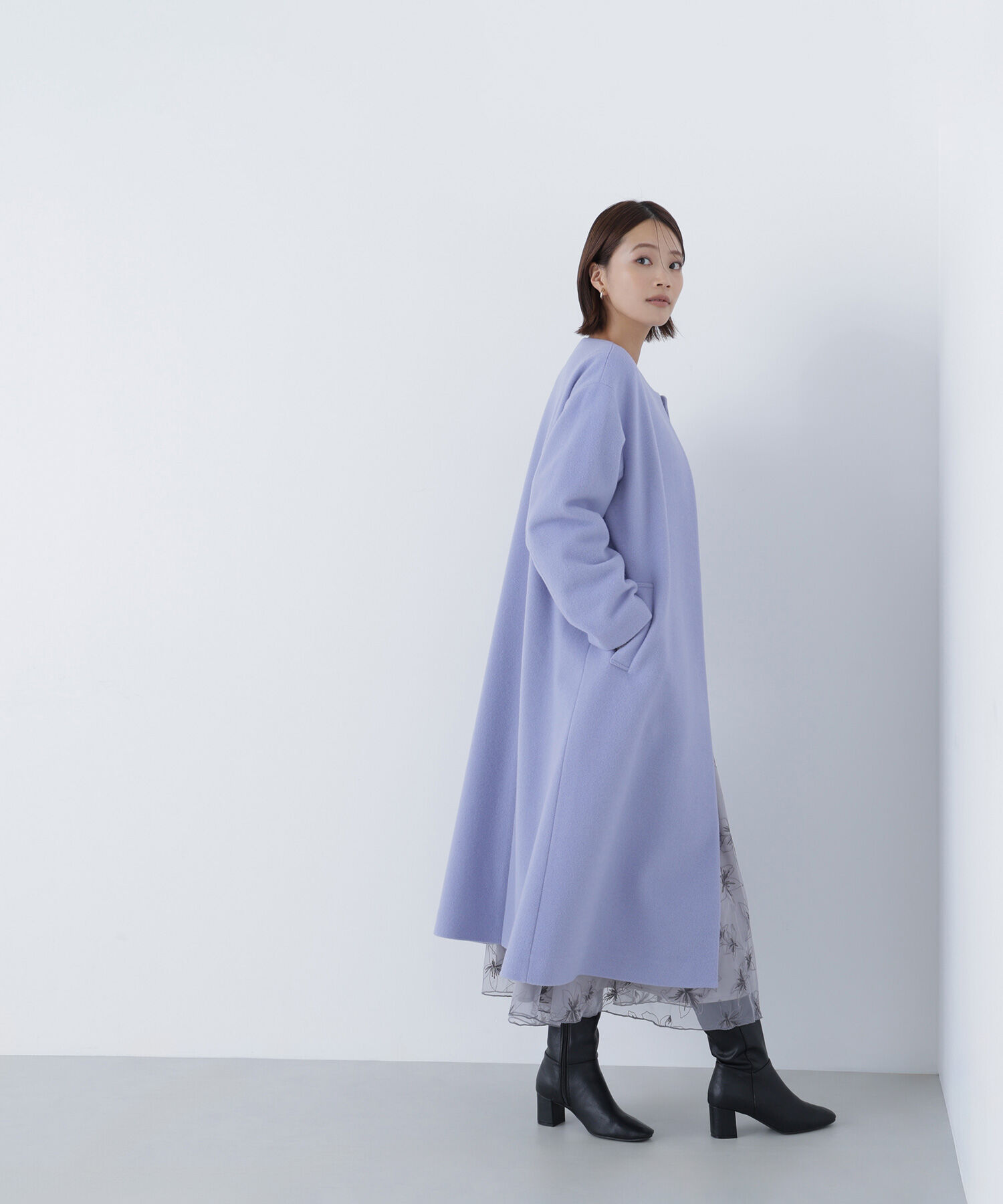 「フォルムノーカラーロングコート」|その他|