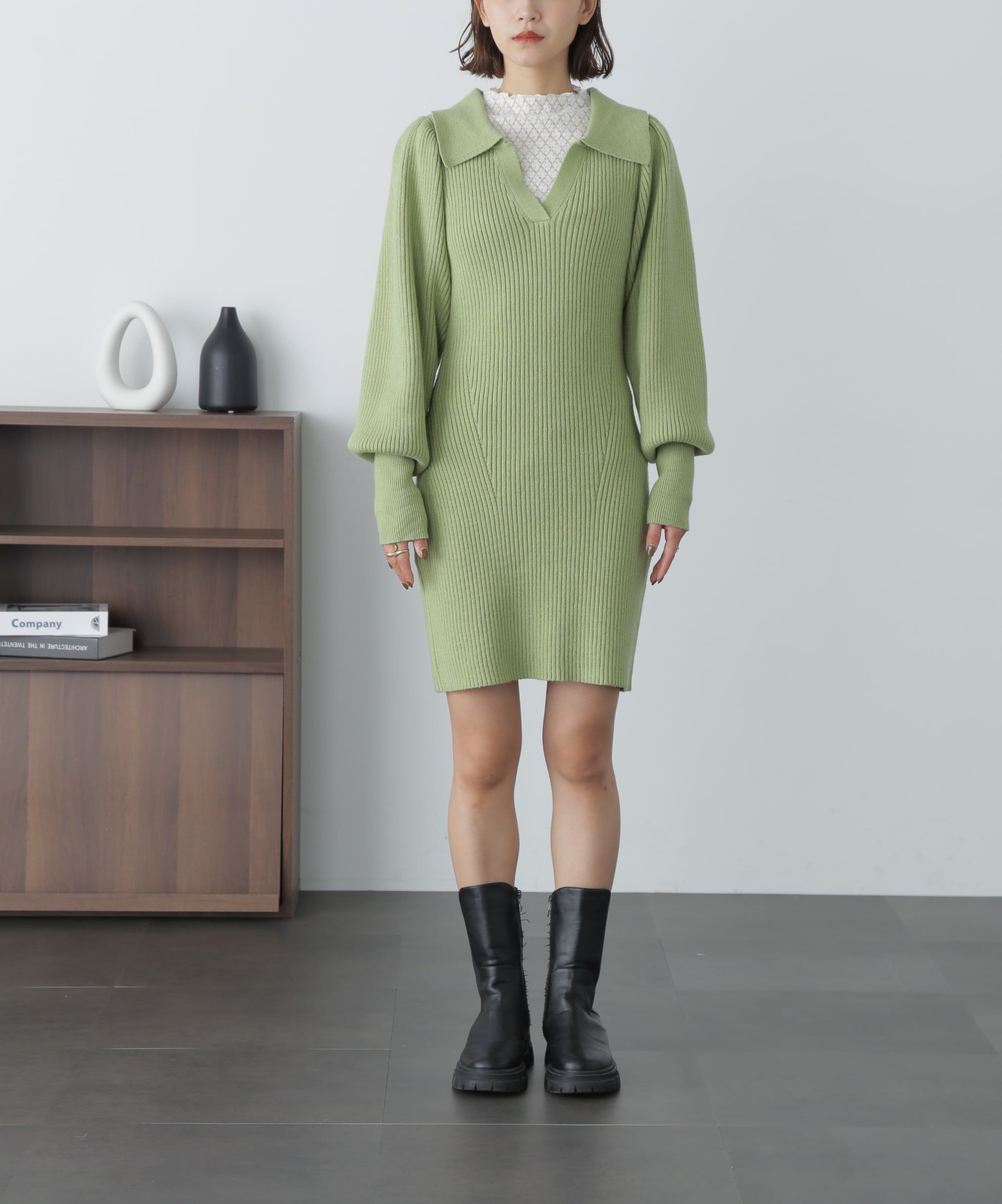  「パフスリーブスキッパー襟ニットミニワンピース」|ワンピース|